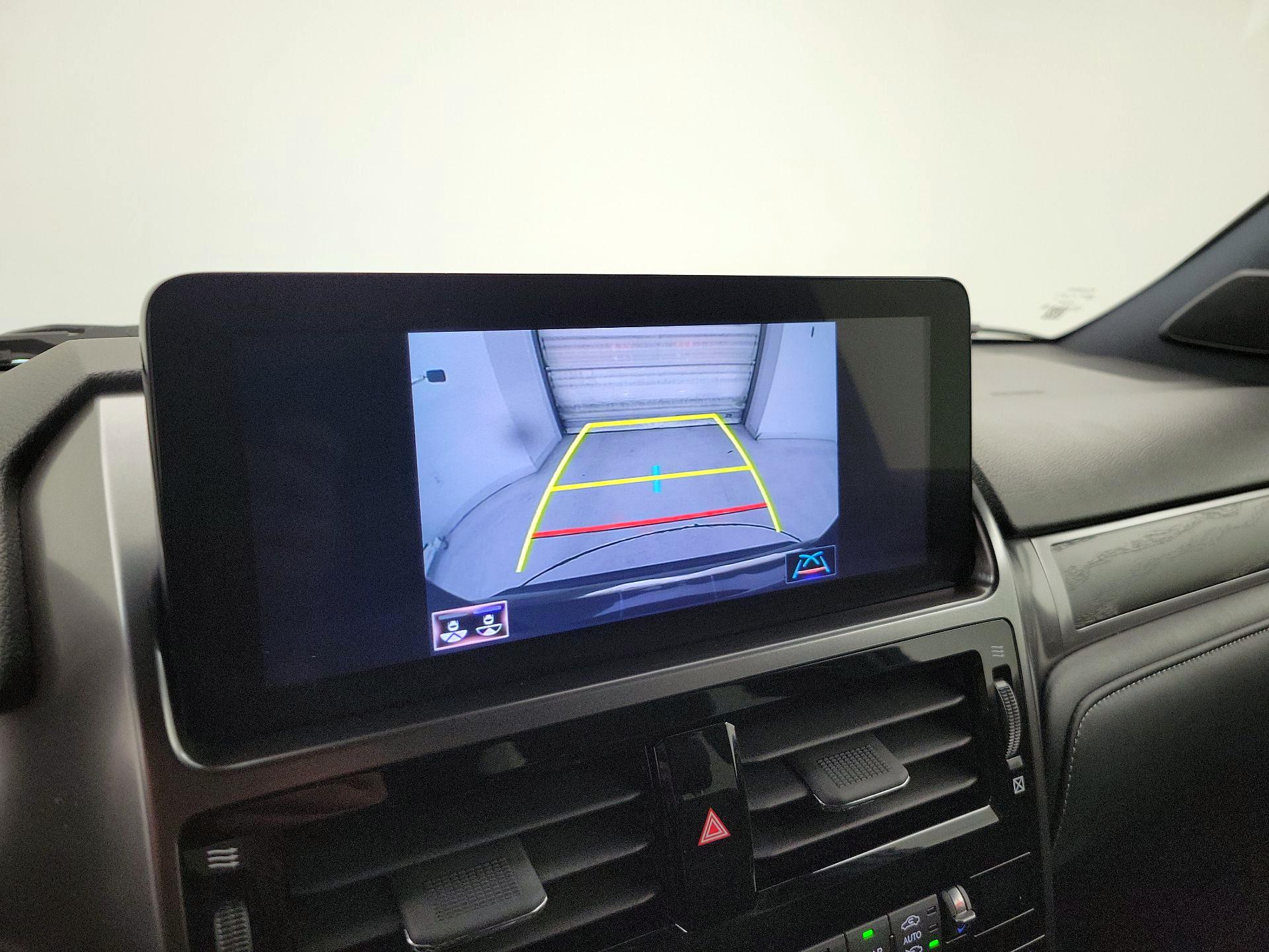 Thumbnail: 2022 Lexus GX - 15