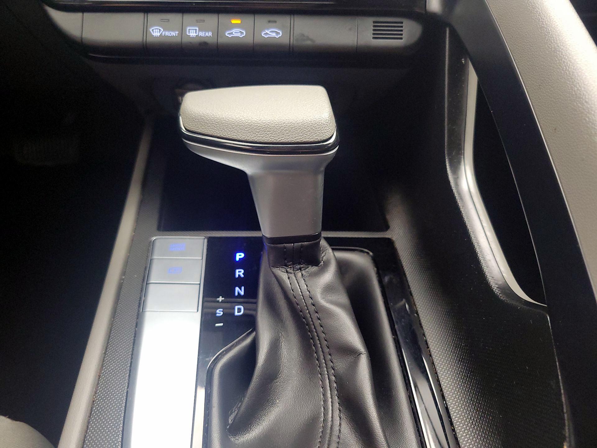 Thumbnail: 2024 Hyundai Elantra - 18