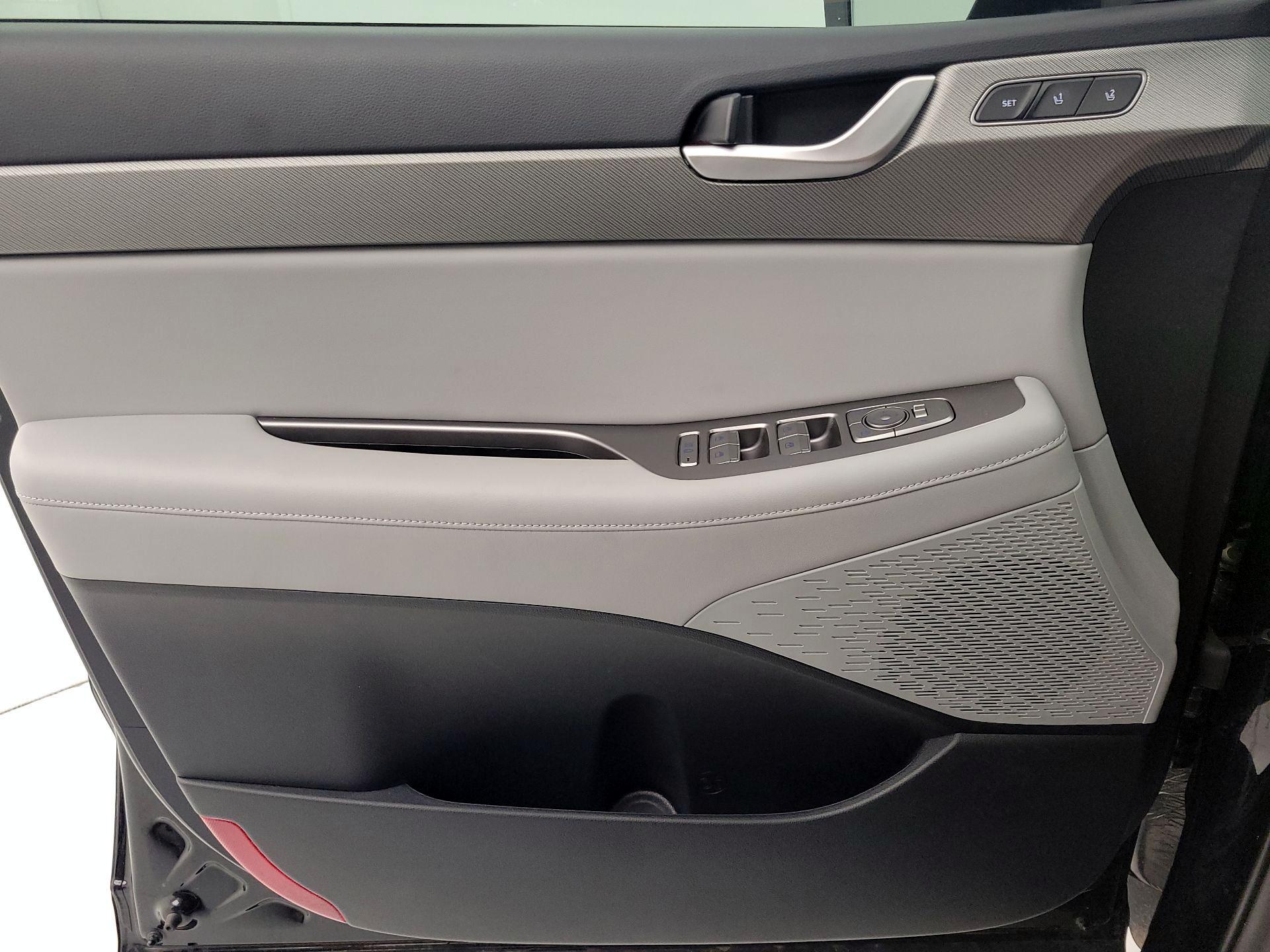 Thumbnail: 2025 Hyundai Palisade - 12