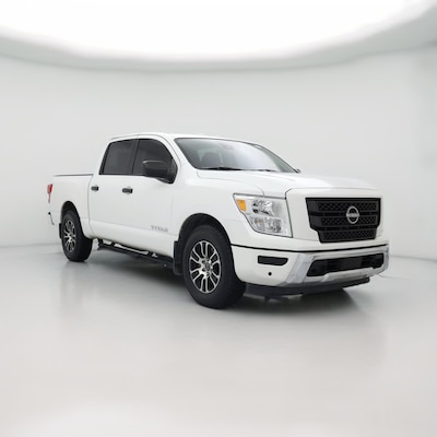 2023 Nissan Titan SV