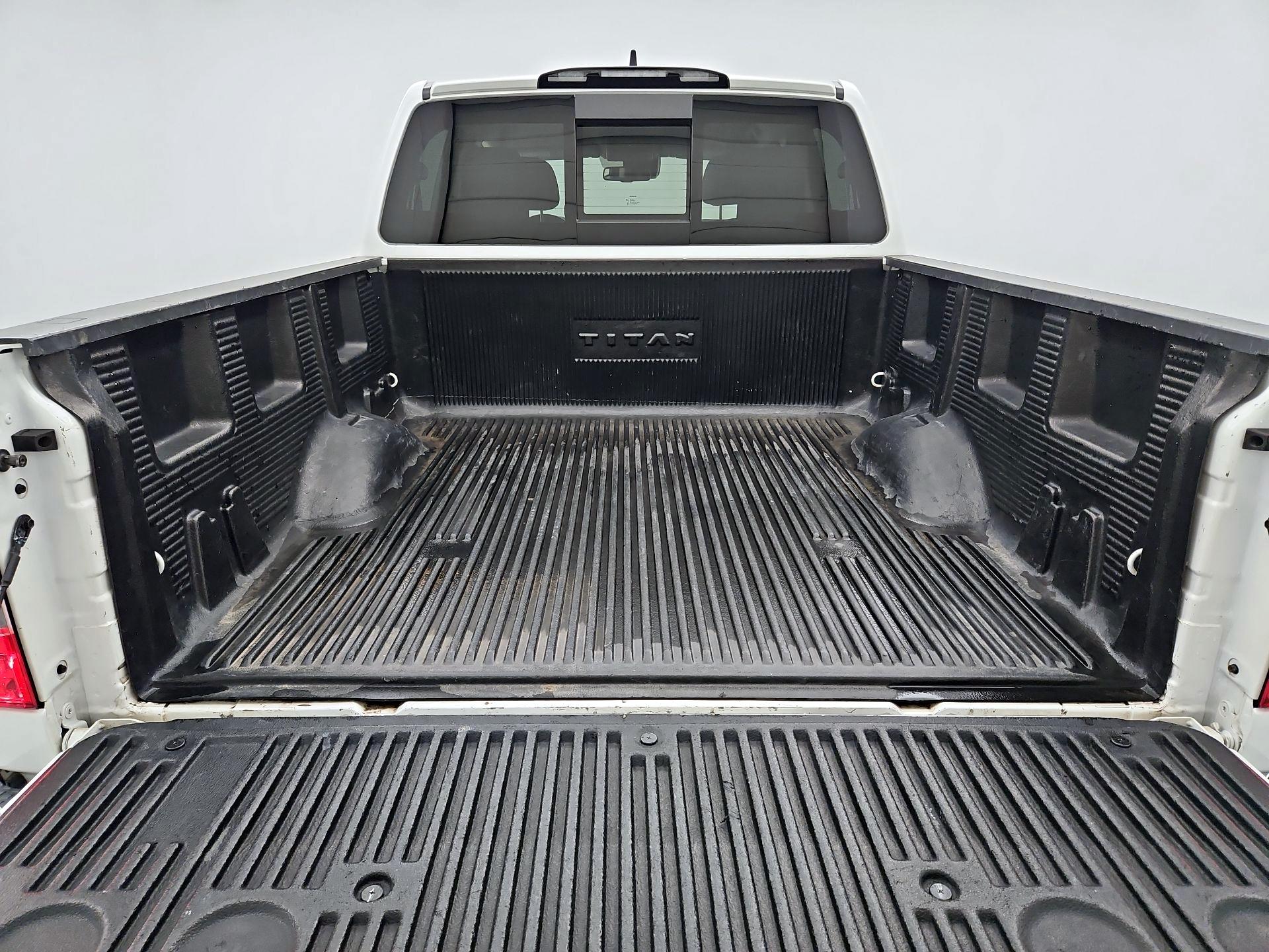 Thumbnail: 2023 Nissan Titan - 20