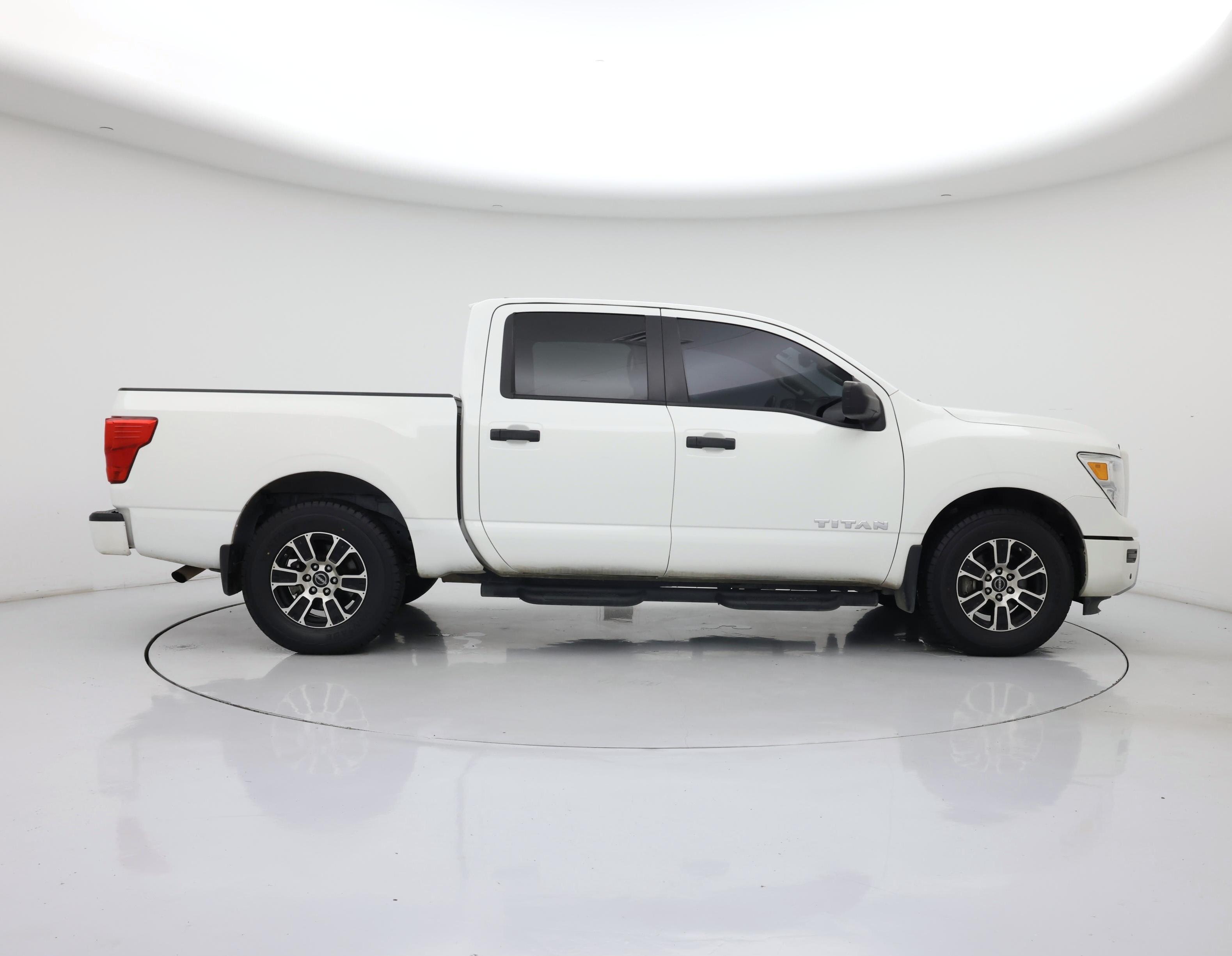 Thumbnail: 2023 Nissan Titan - 7