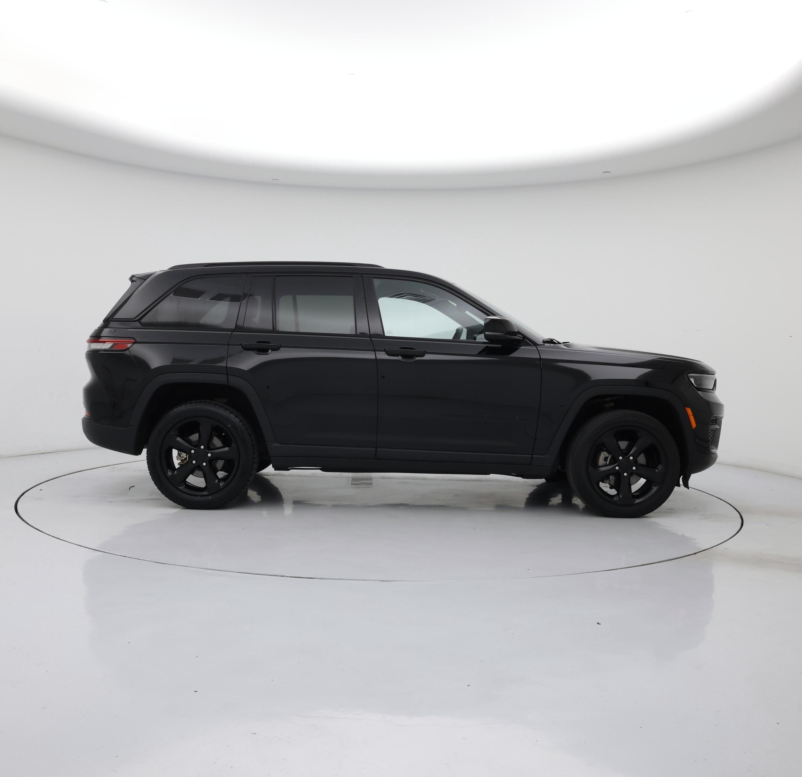 Thumbnail: 2023 Jeep Grand Cherokee - 7