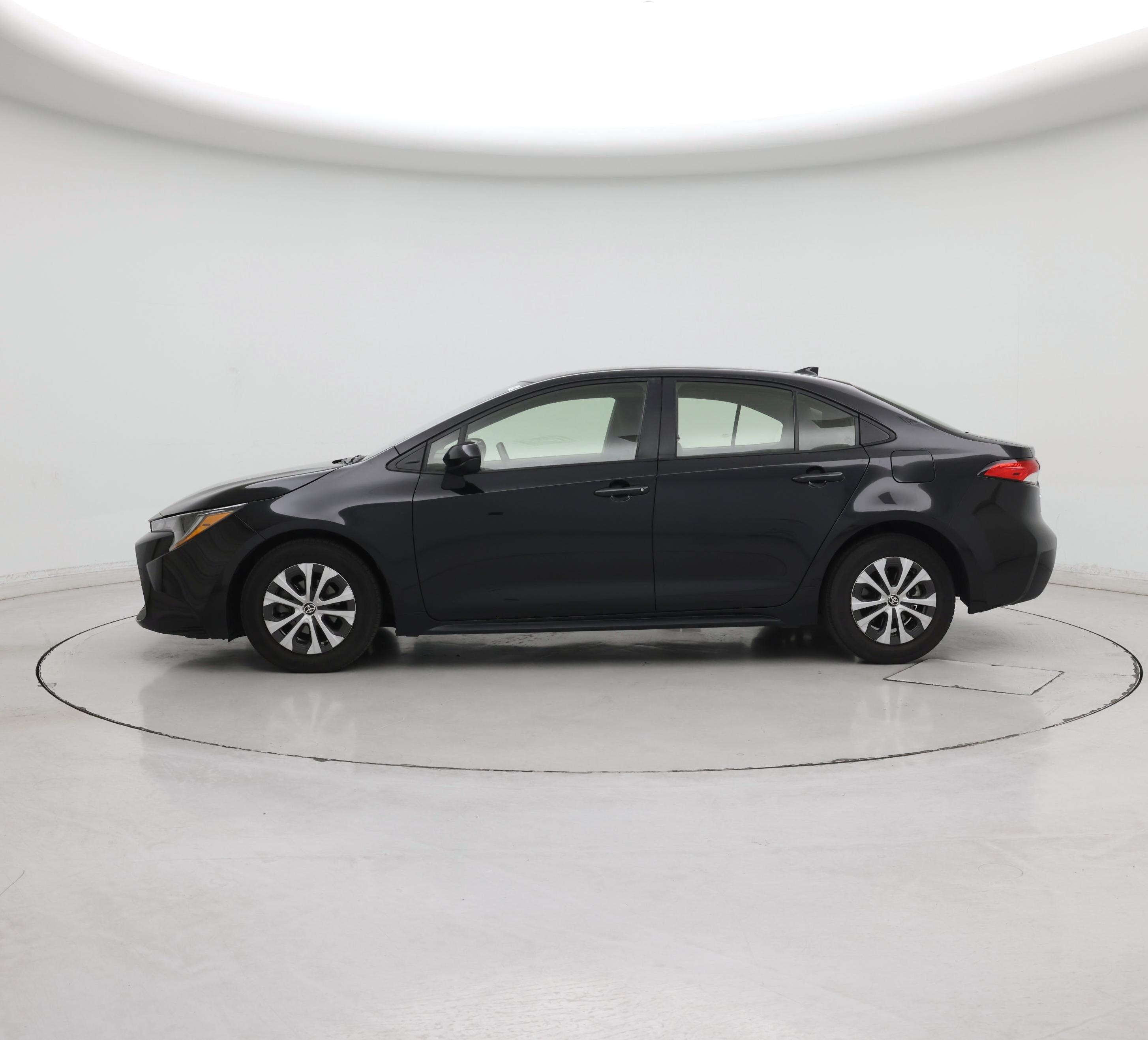 Thumbnail: 2022 Toyota Corolla - 3