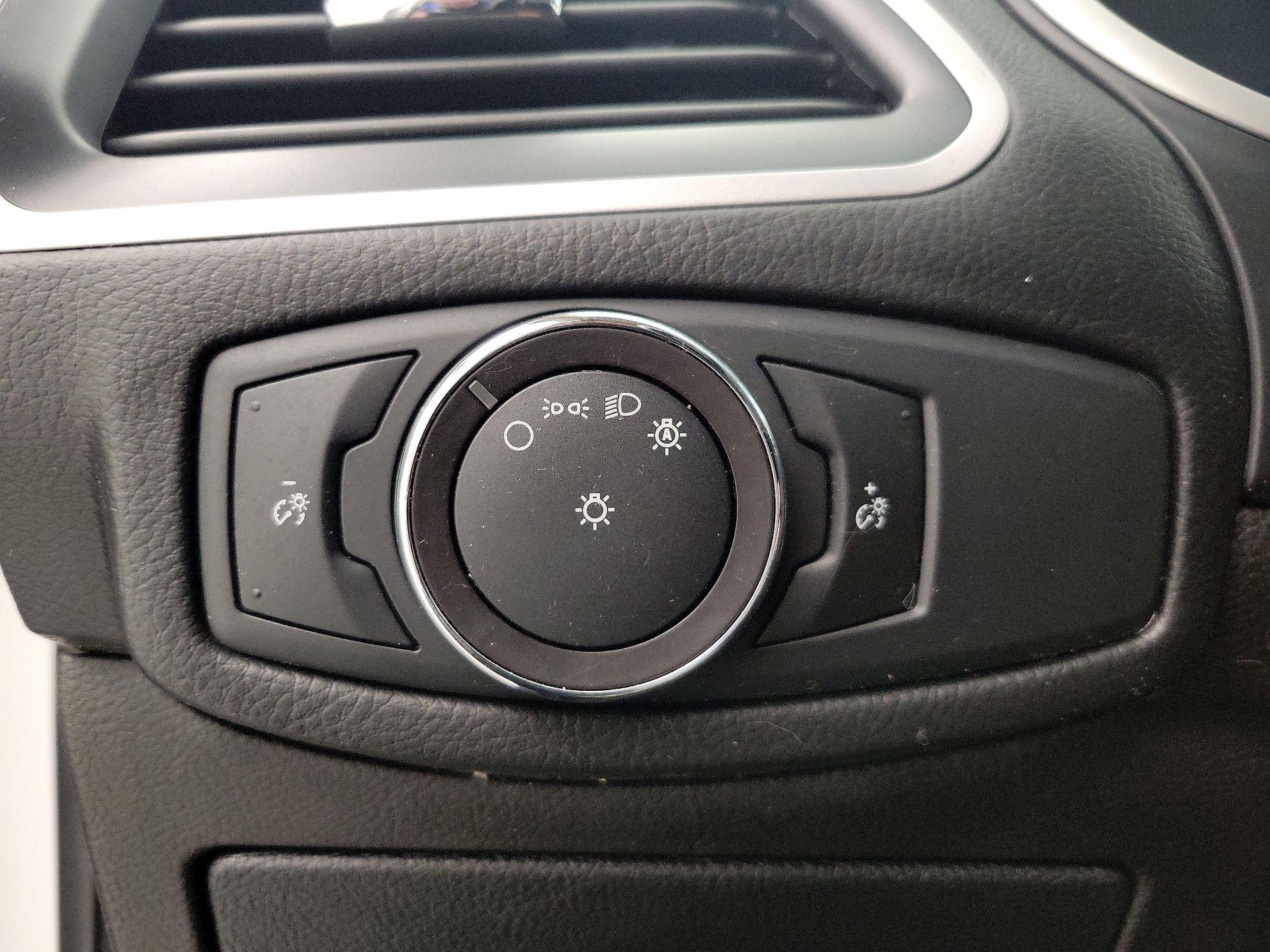 Thumbnail: 2018 Ford Edge - 13