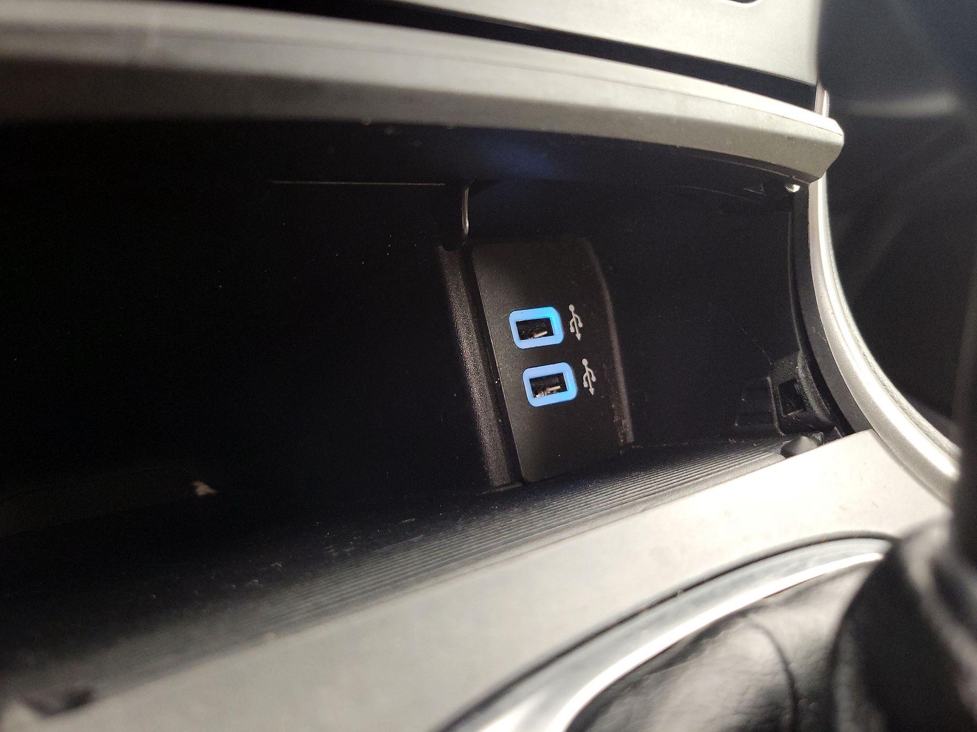 Thumbnail: 2018 Ford Edge - 18