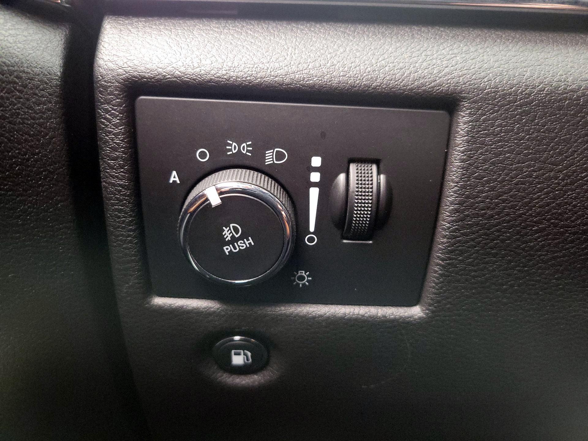 Thumbnail: 2018 Jeep Grand Cherokee - 13