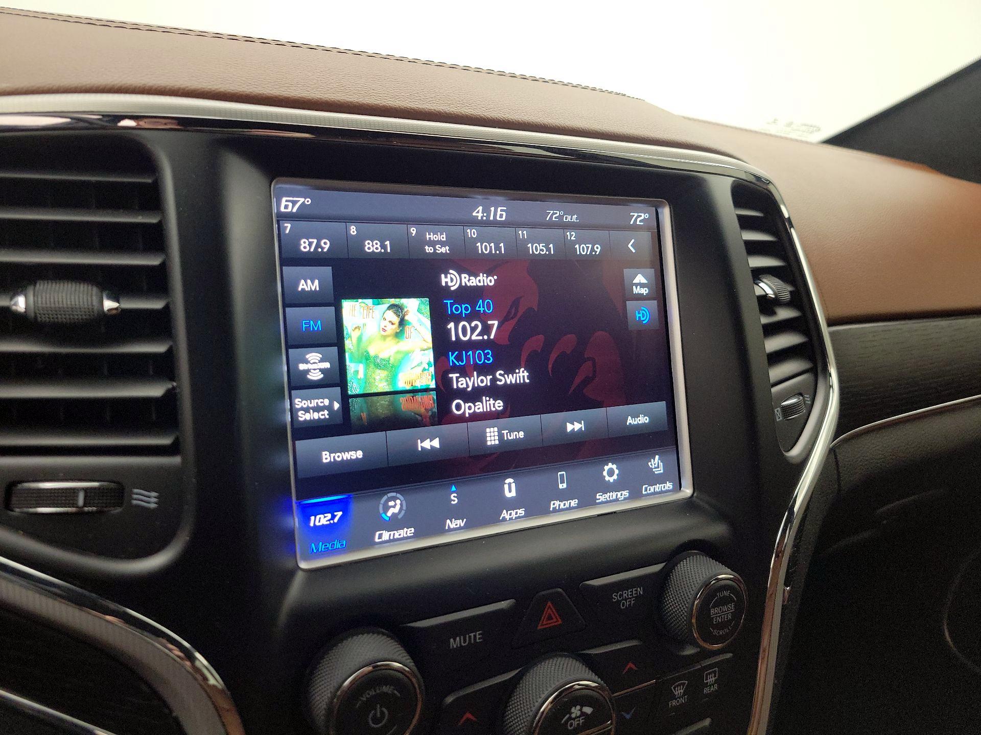 Thumbnail: 2018 Jeep Grand Cherokee - 16