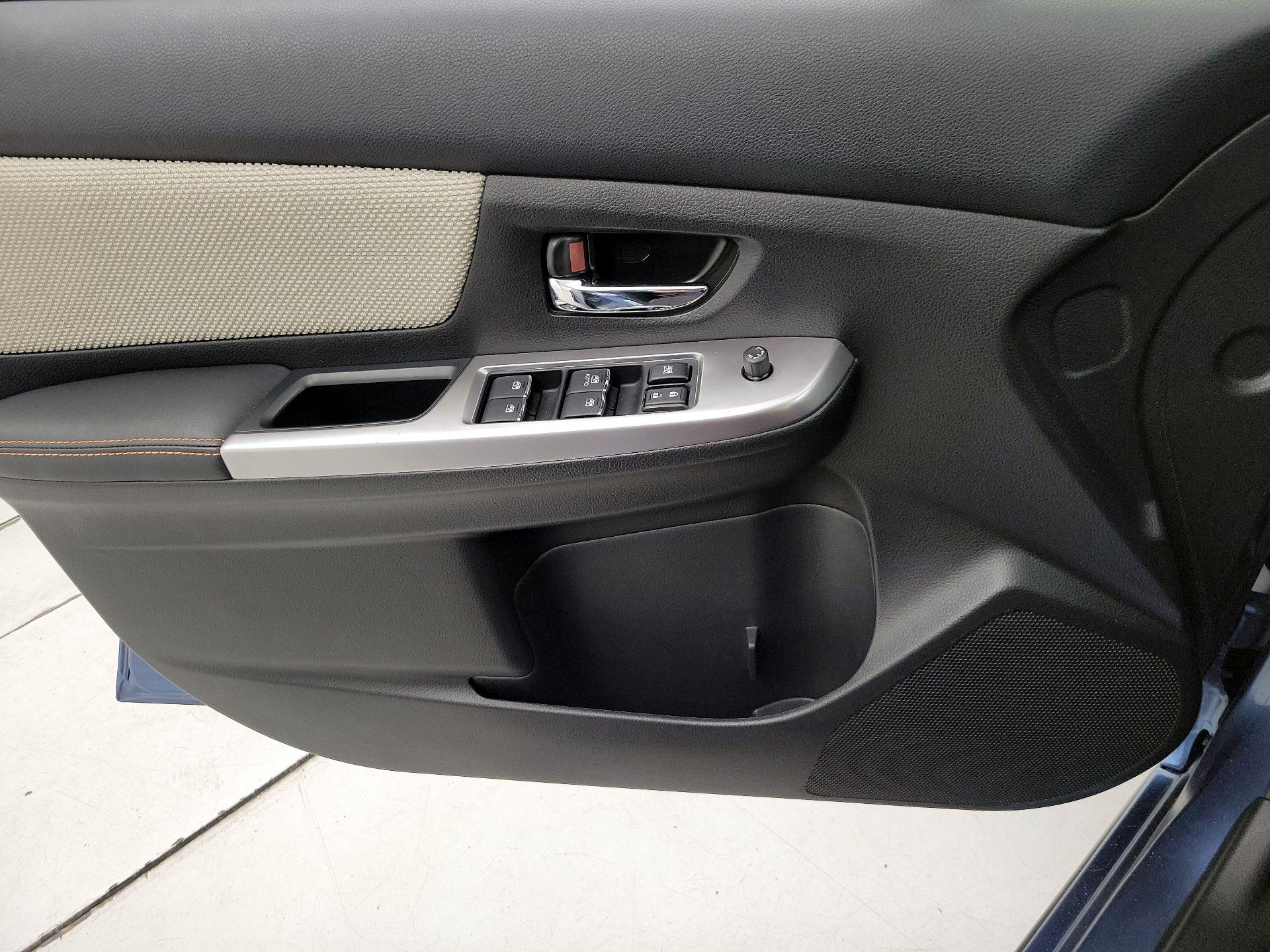 Thumbnail: 2017 Subaru Crosstrek - 12