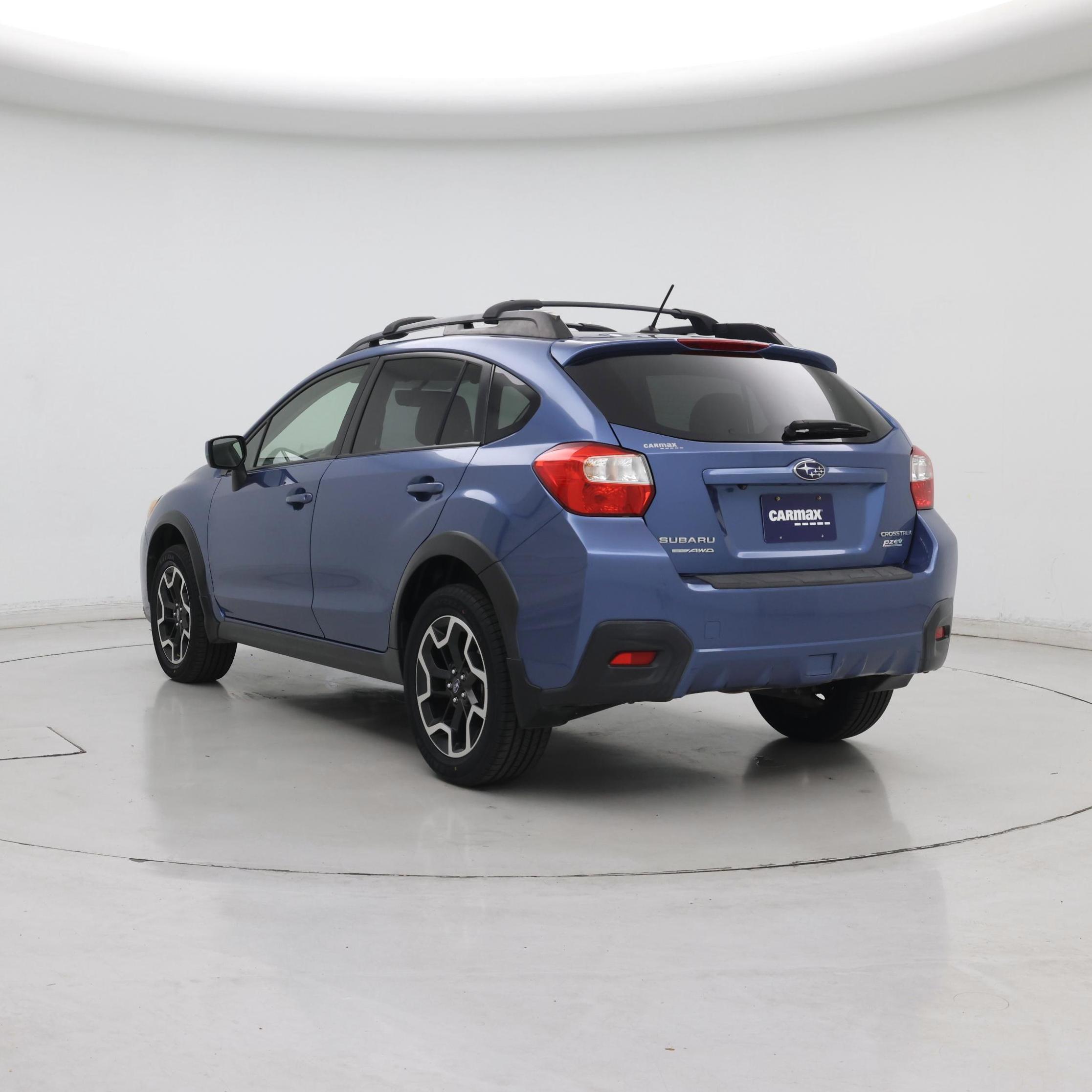 Thumbnail: 2017 Subaru Crosstrek - 2