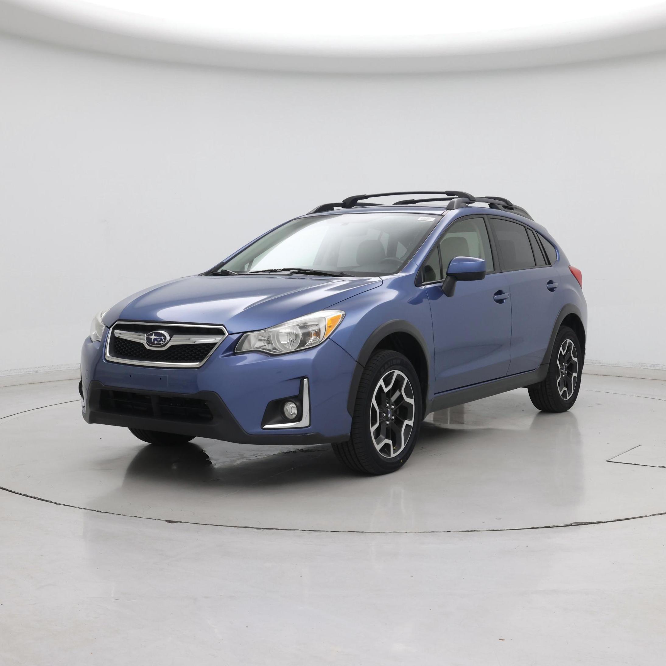 Thumbnail: 2017 Subaru Crosstrek - 4