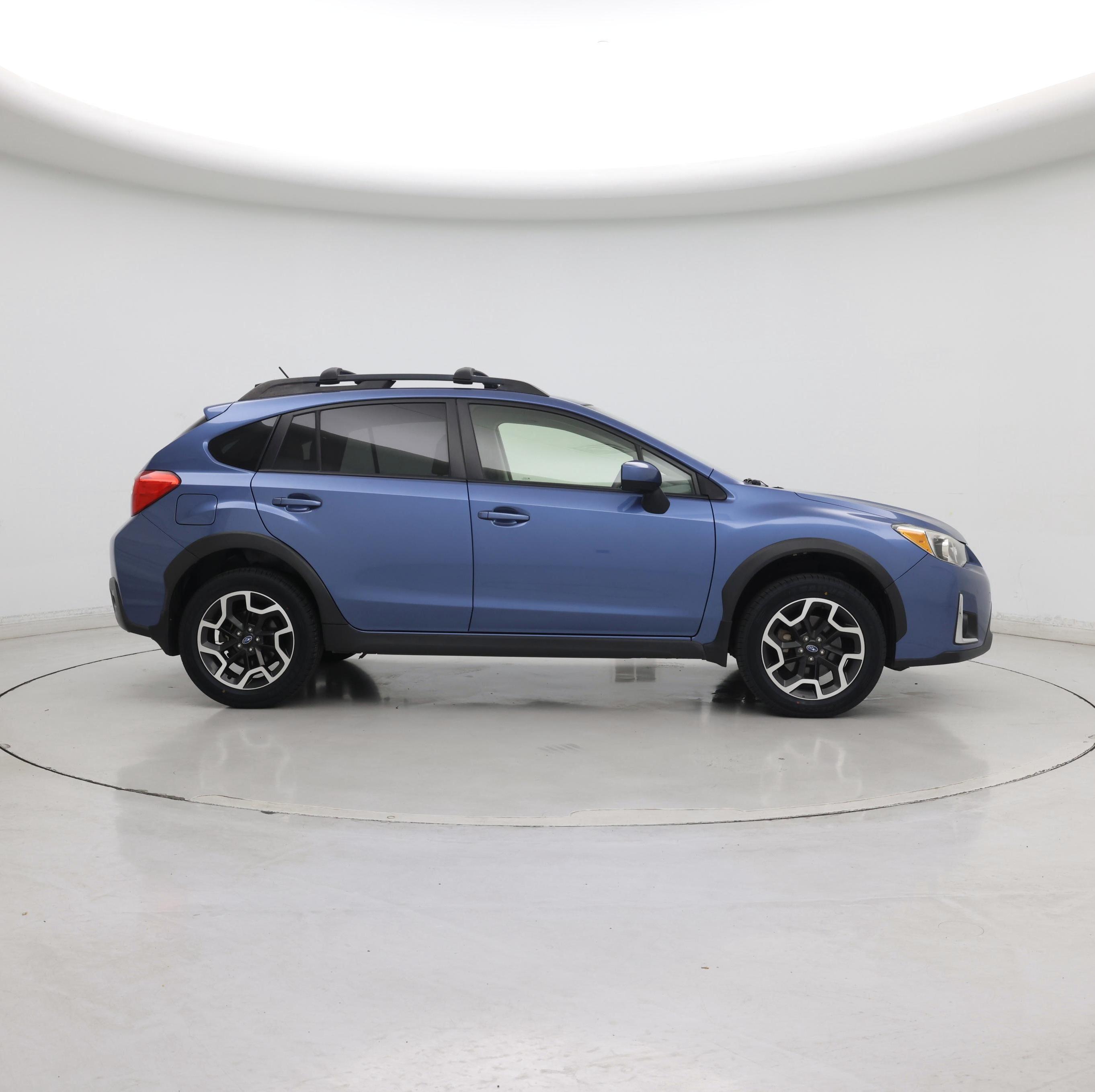 Thumbnail: 2017 Subaru Crosstrek - 7