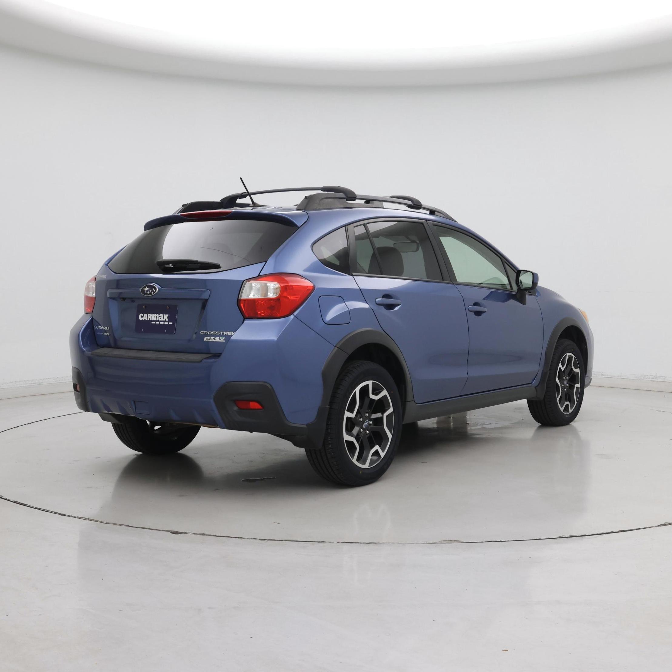 Thumbnail: 2017 Subaru Crosstrek - 8