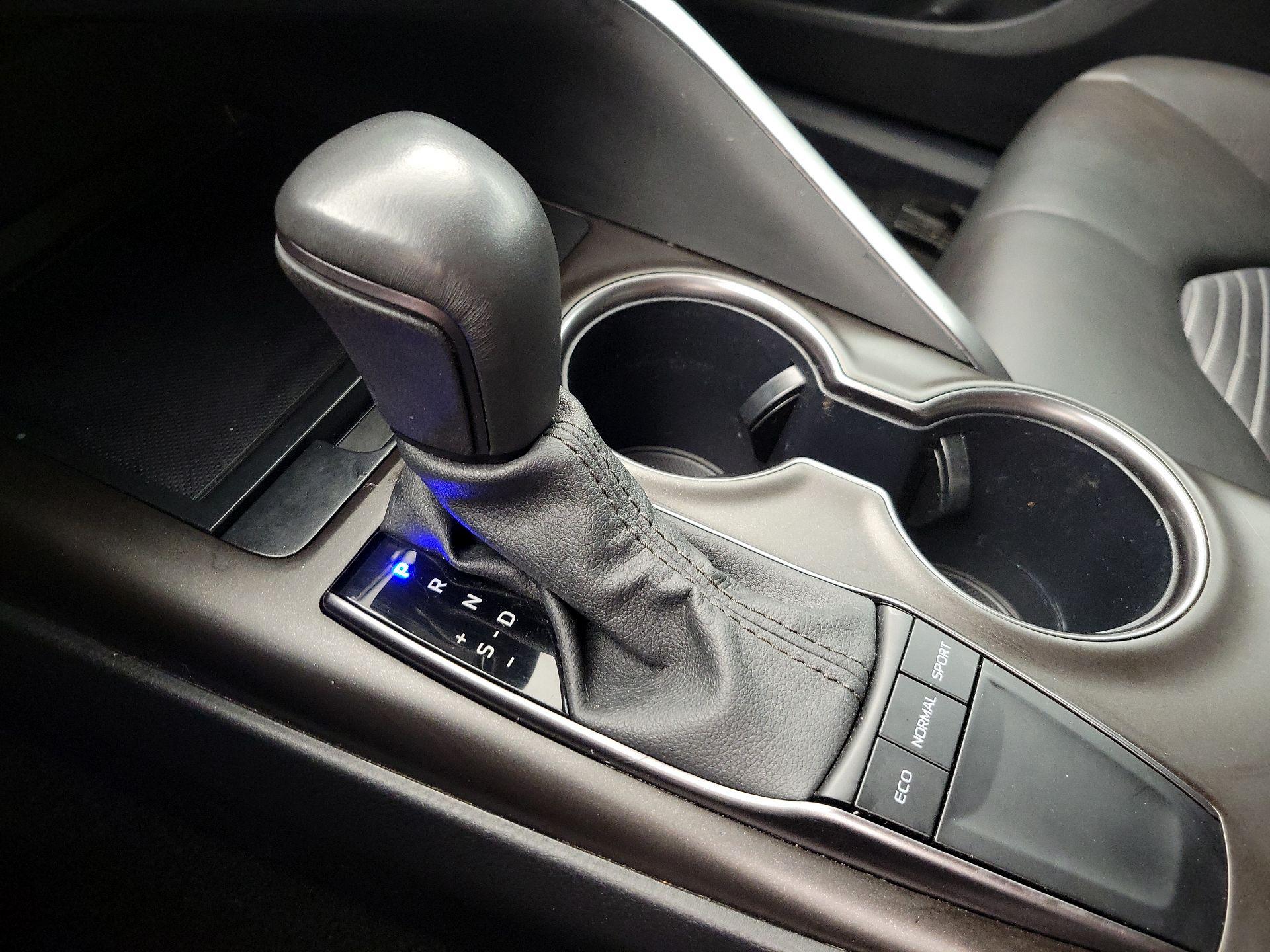 Thumbnail: 2024 Toyota Camry - 17