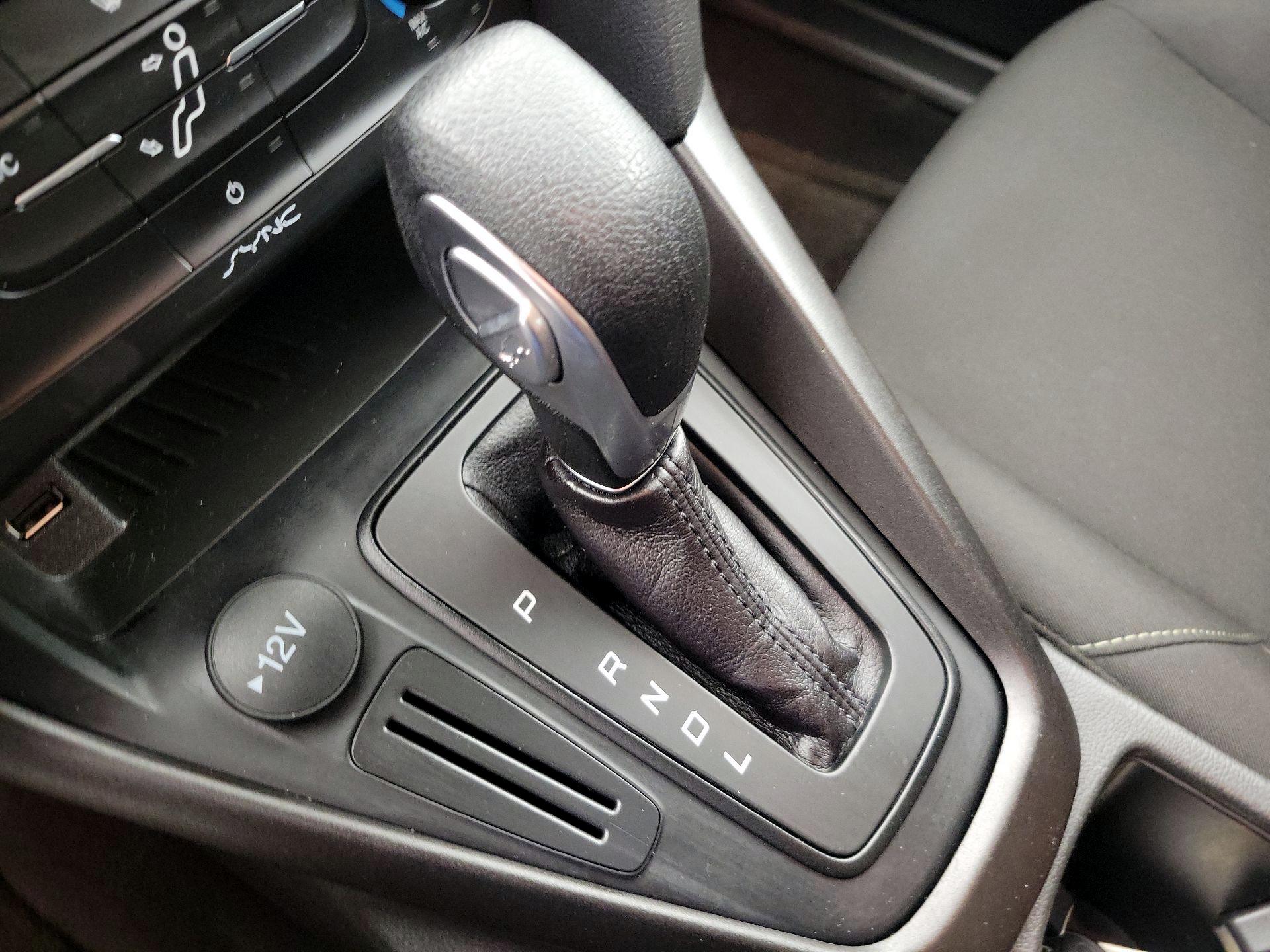 Thumbnail: 2018 Ford Focus - 17