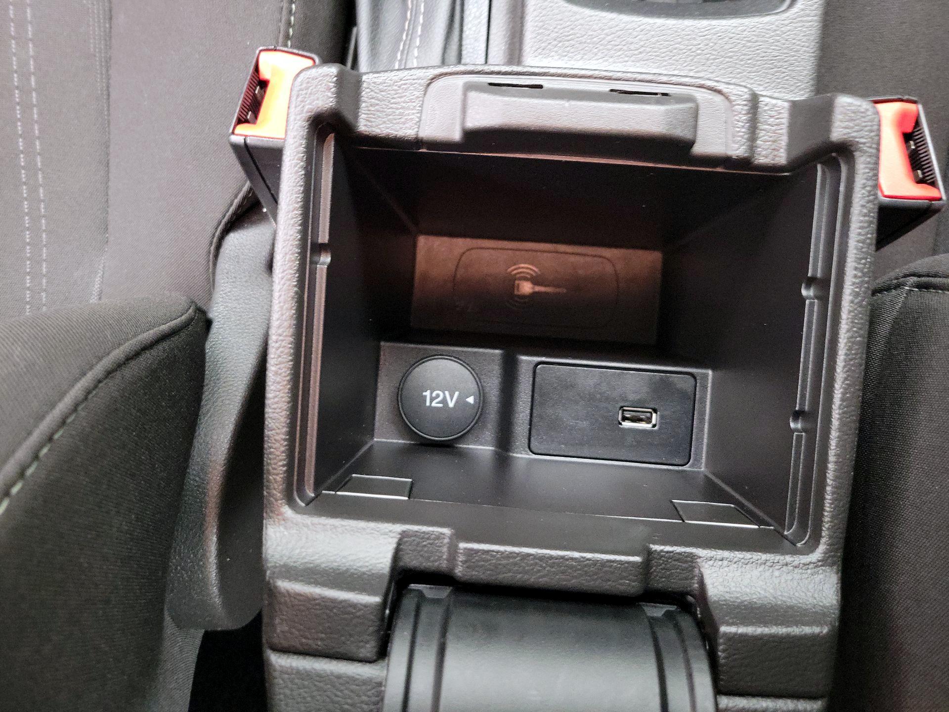 Thumbnail: 2018 Ford Focus - 18