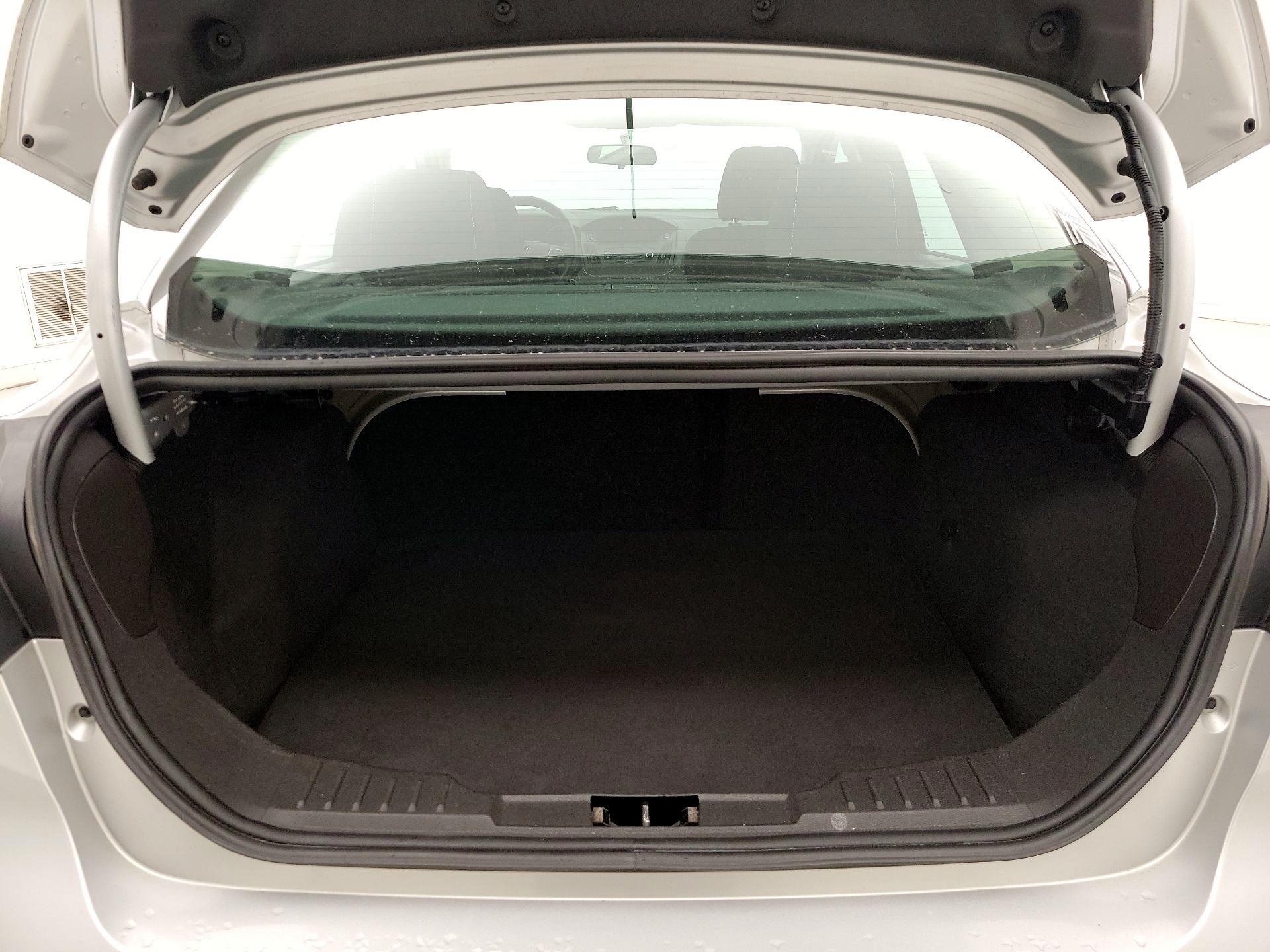 Thumbnail: 2018 Ford Focus - 20