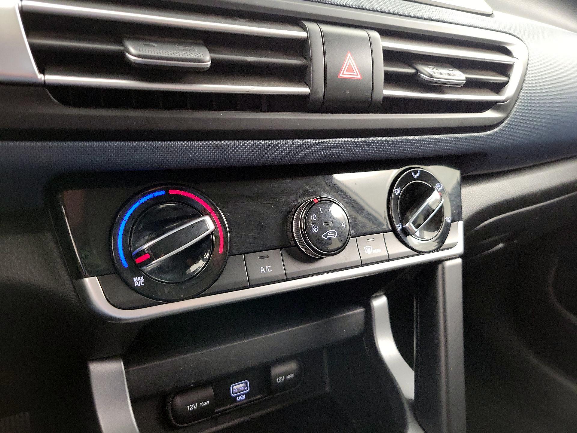 Thumbnail: 2021 Kia Seltos - 16