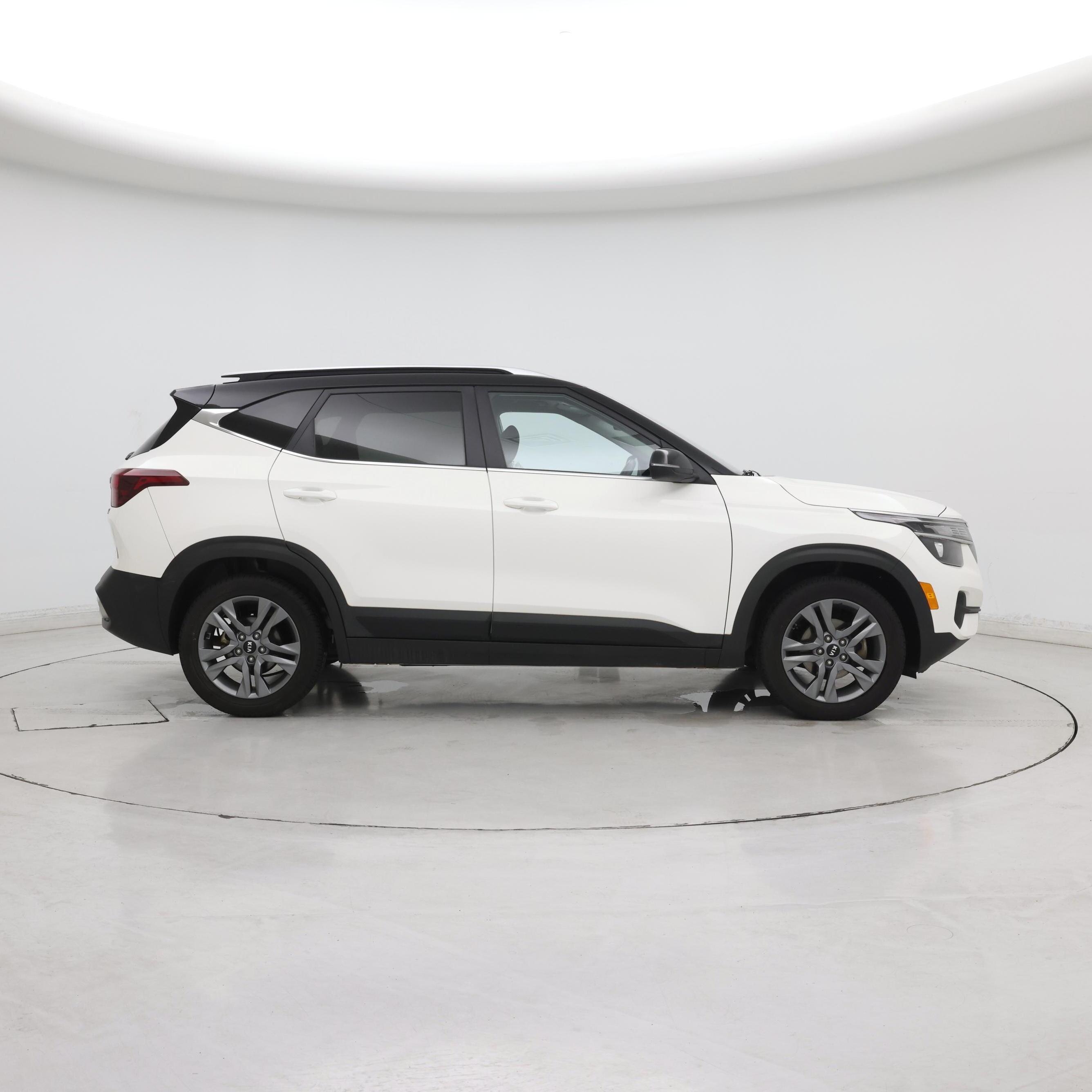 Thumbnail: 2021 Kia Seltos - 7