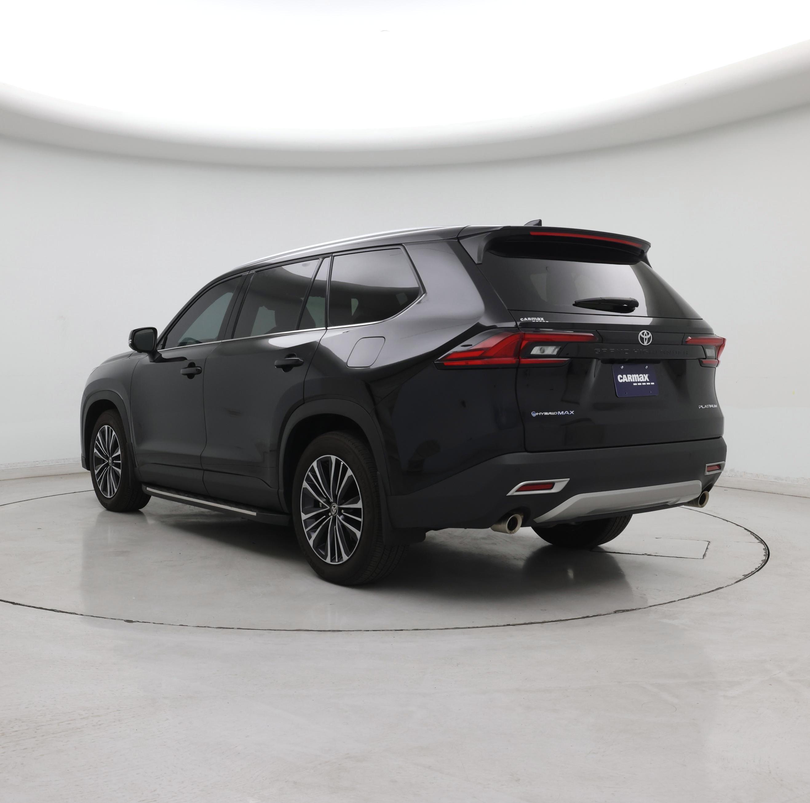Thumbnail: 2025 Toyota Highlander - 2