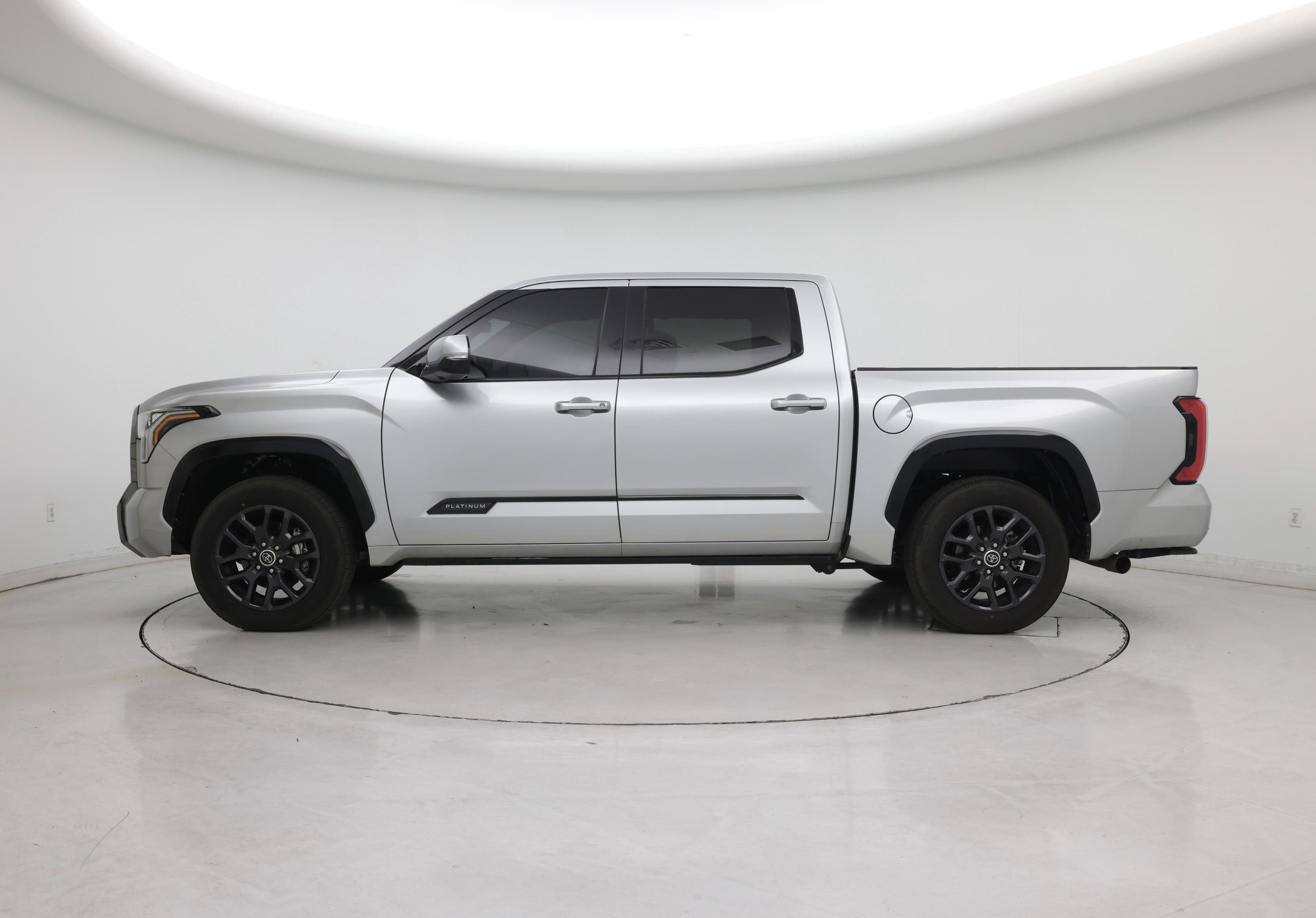 Thumbnail: 2022 Toyota Tundra - 3