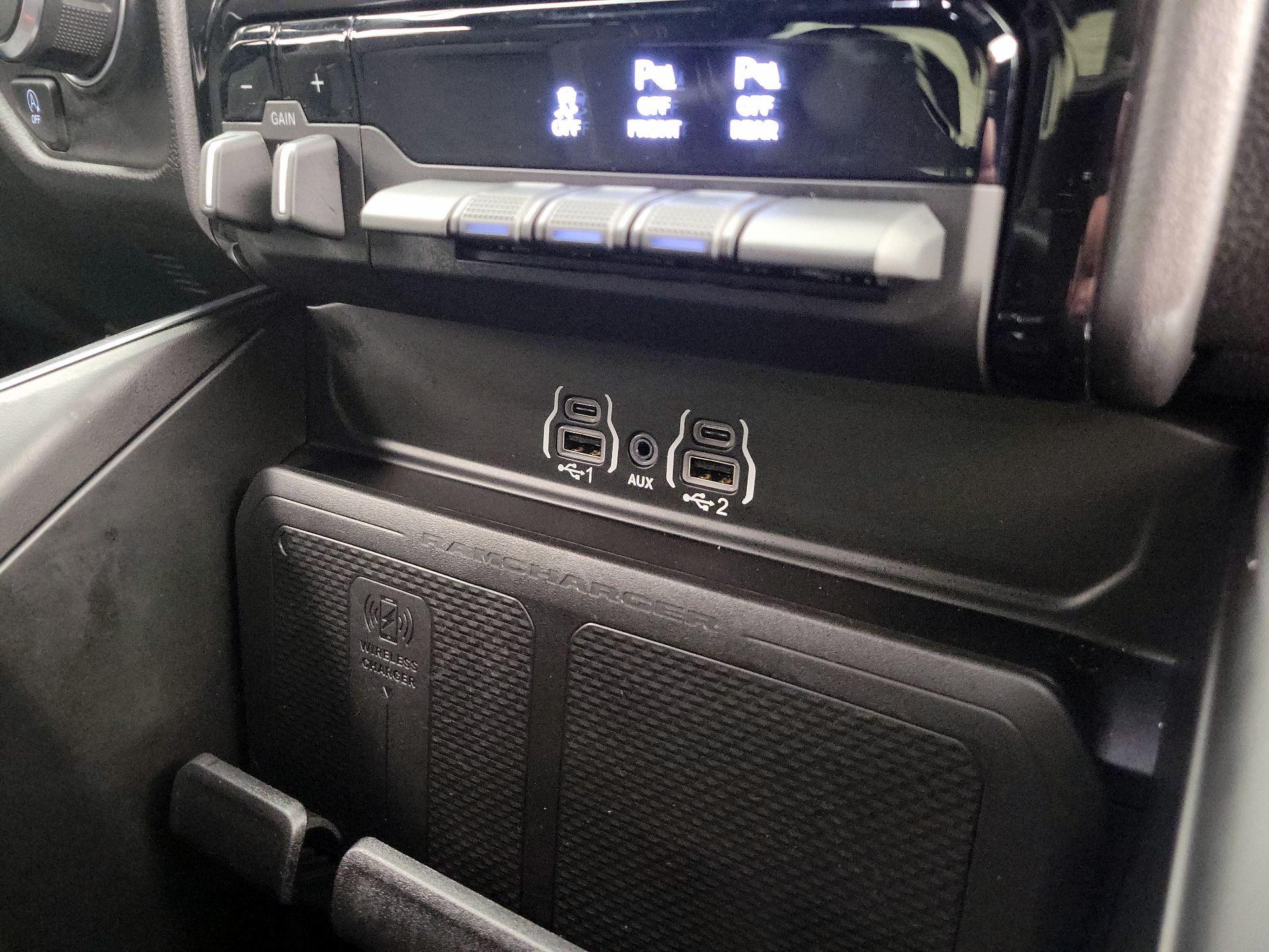 Thumbnail: 2025 RAM 1500 - 19