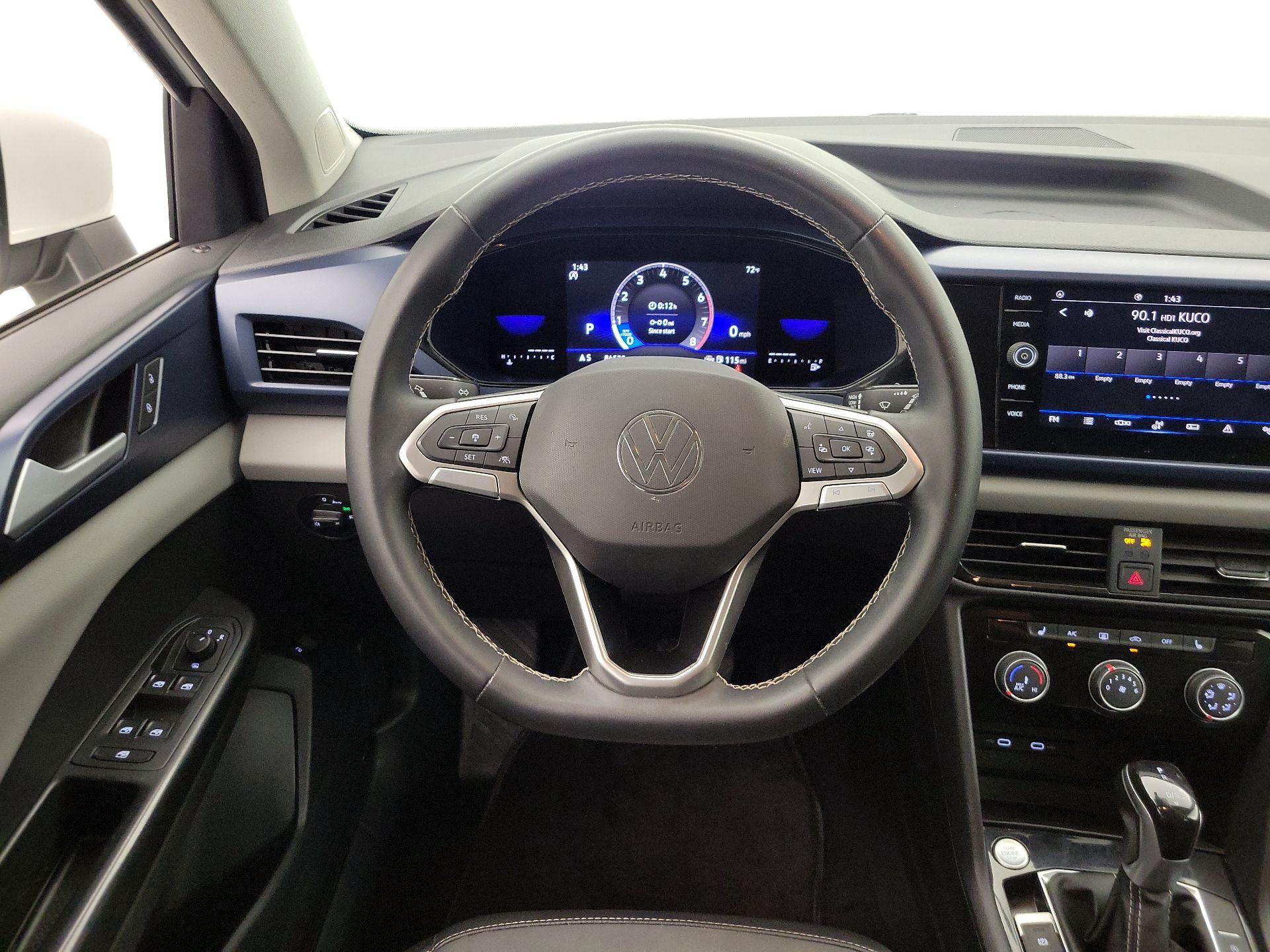 Thumbnail: 2023 Volkswagen Taos - 10