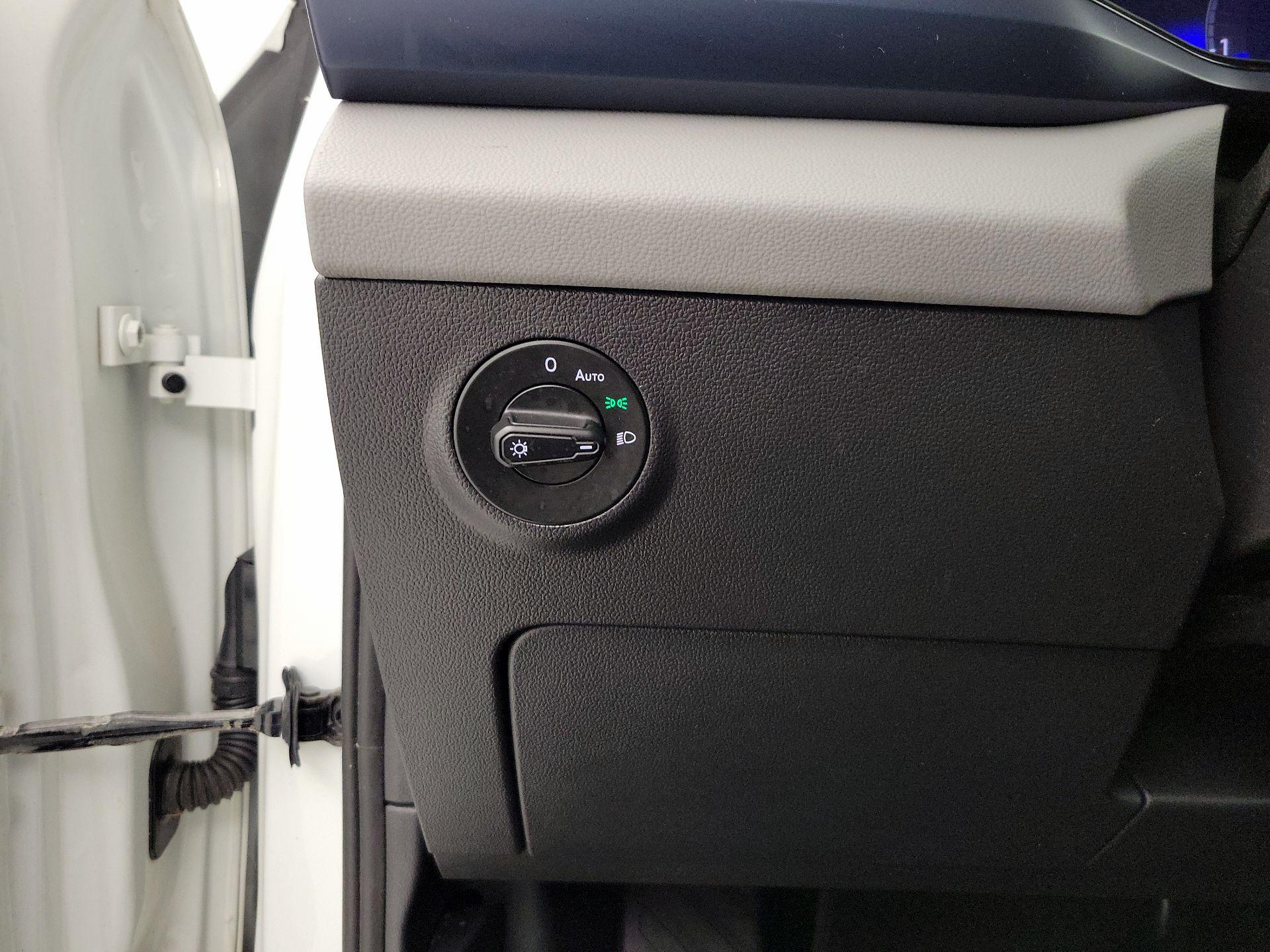 Thumbnail: 2023 Volkswagen Taos - 13