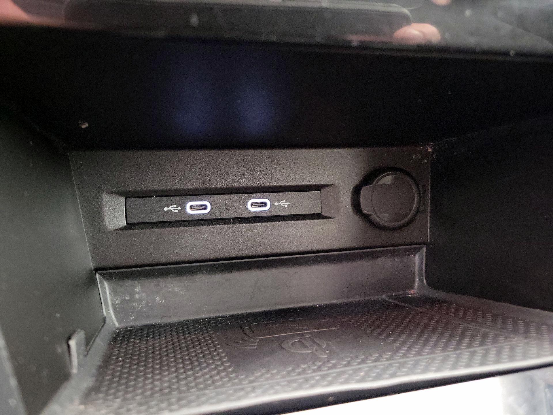 Thumbnail: 2023 Volkswagen Taos - 18