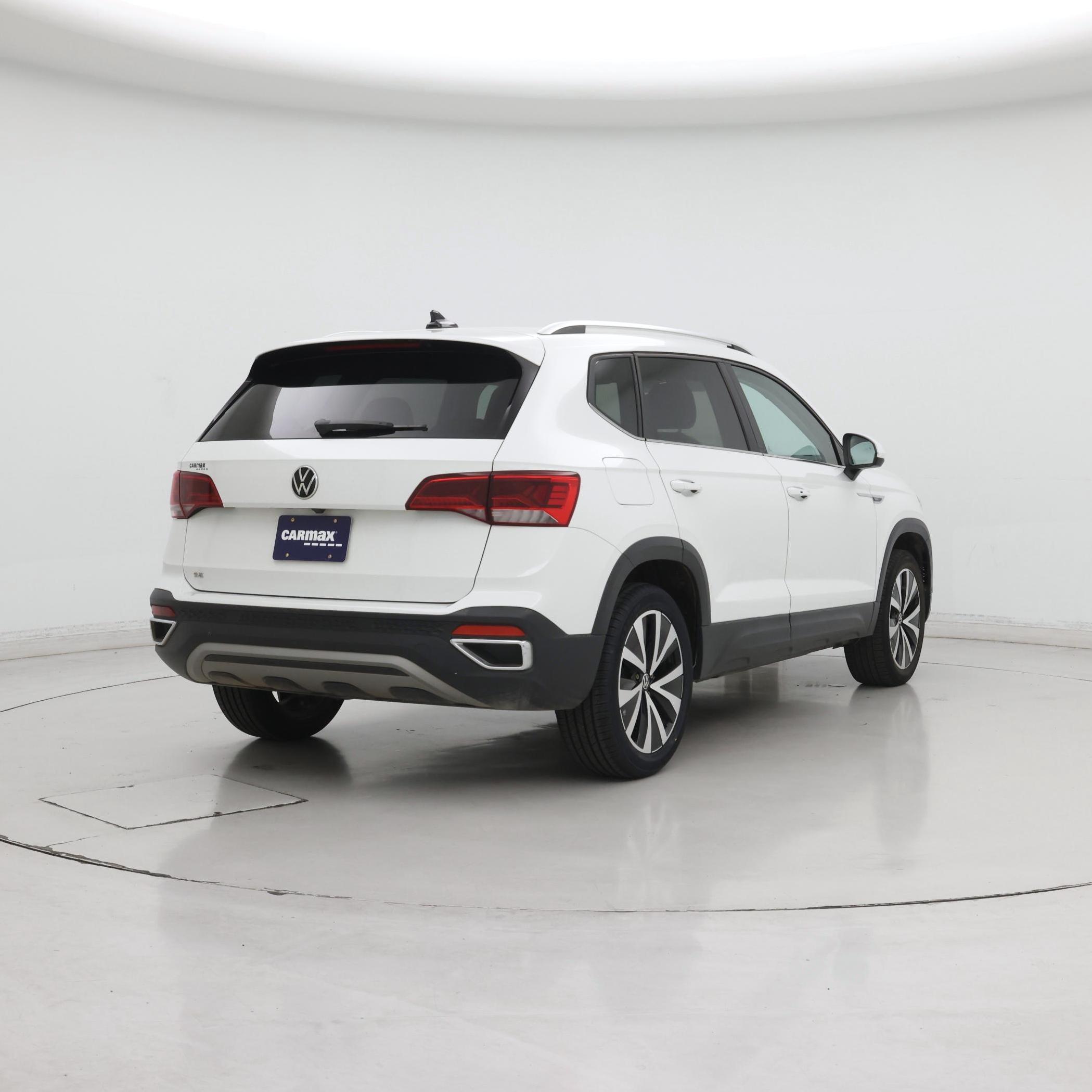 Thumbnail: 2023 Volkswagen Taos - 8