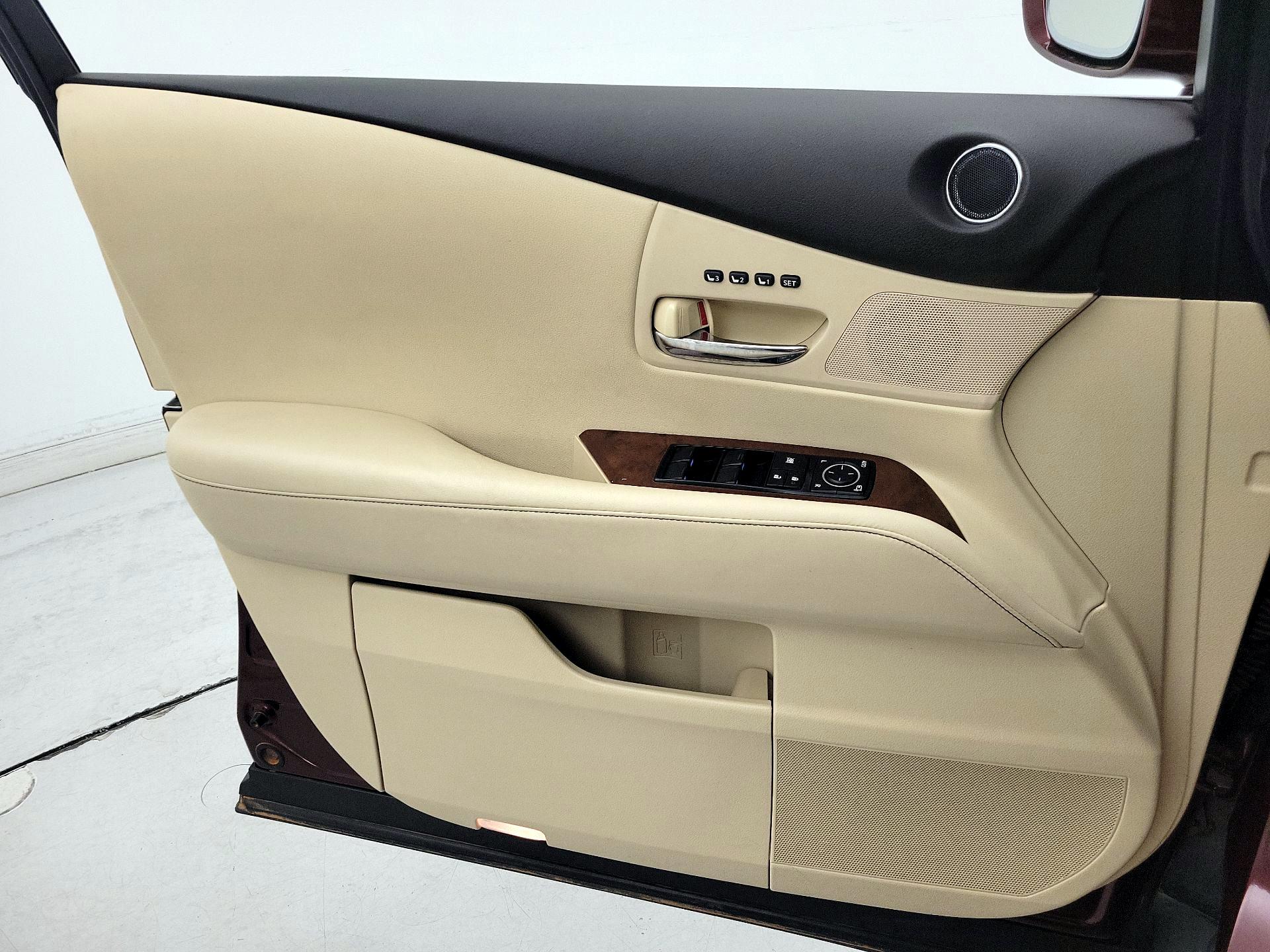 Thumbnail: 2015 Lexus RX - 12