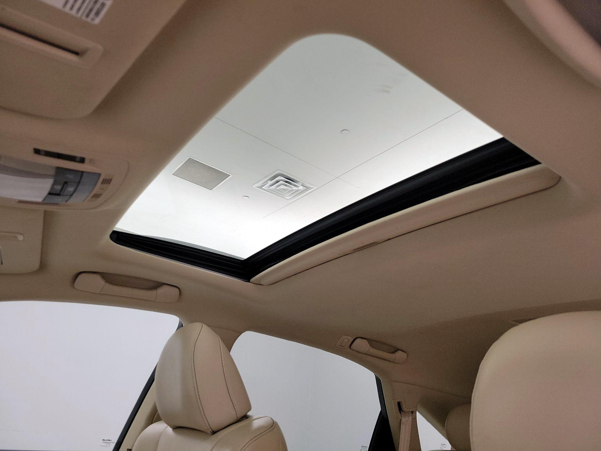 Thumbnail: 2015 Lexus RX - 20