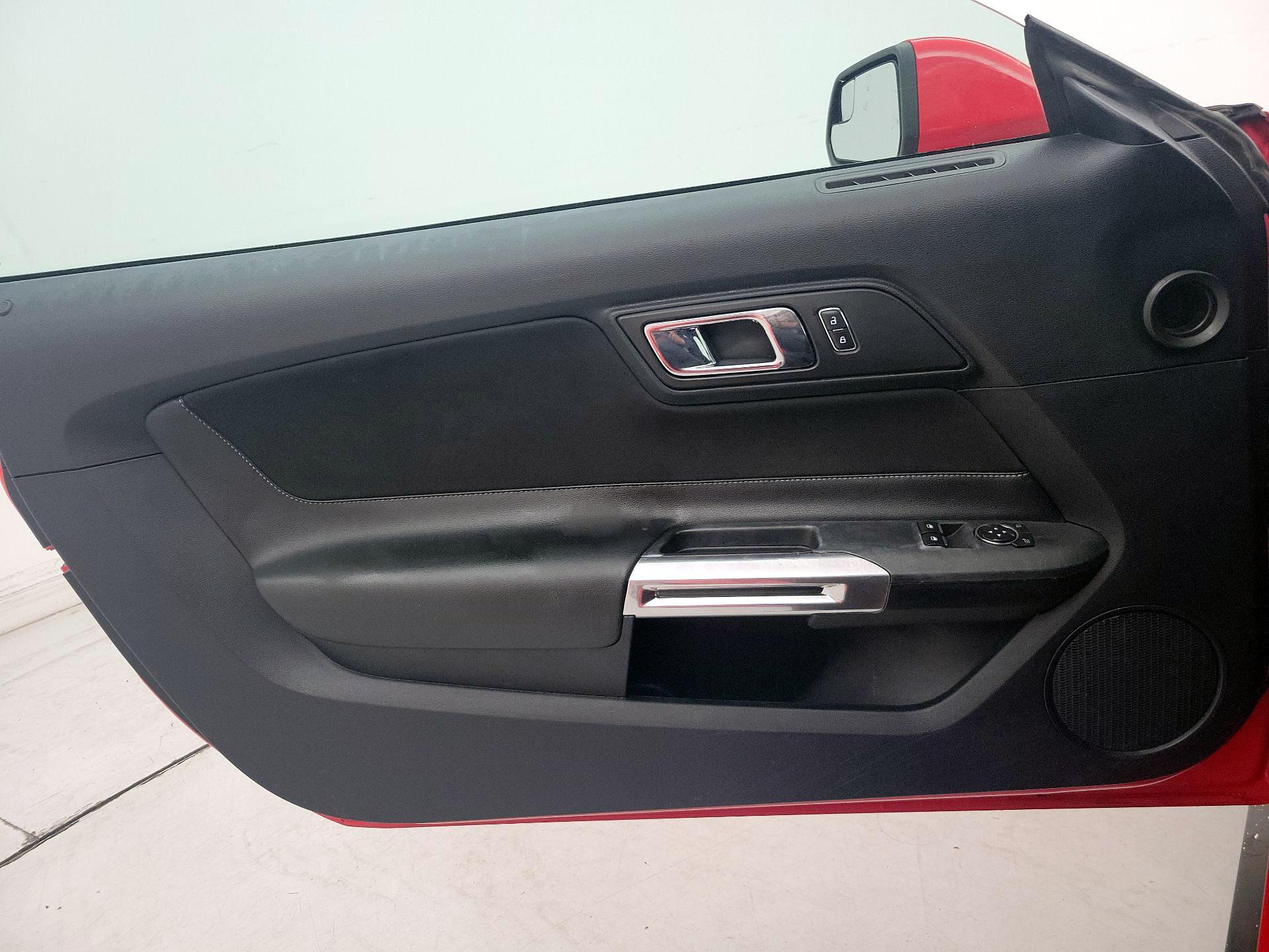 Thumbnail: 2016 Ford Mustang - 12