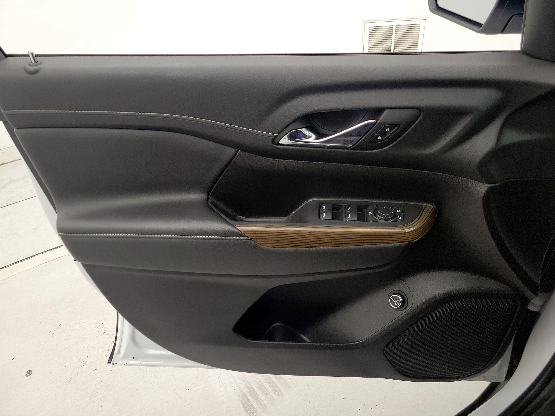 Thumbnail: 2023 GMC Acadia - 12