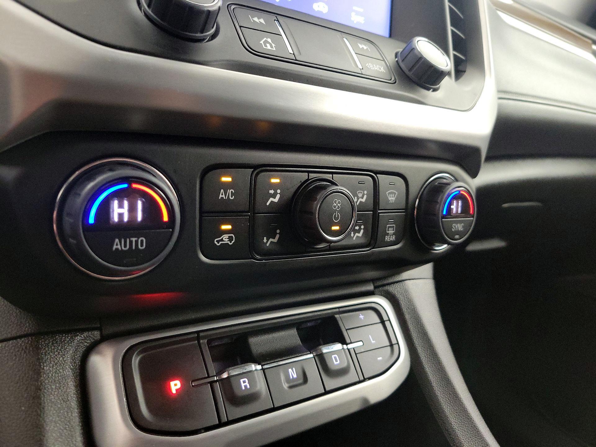 Thumbnail: 2023 GMC Acadia - 16