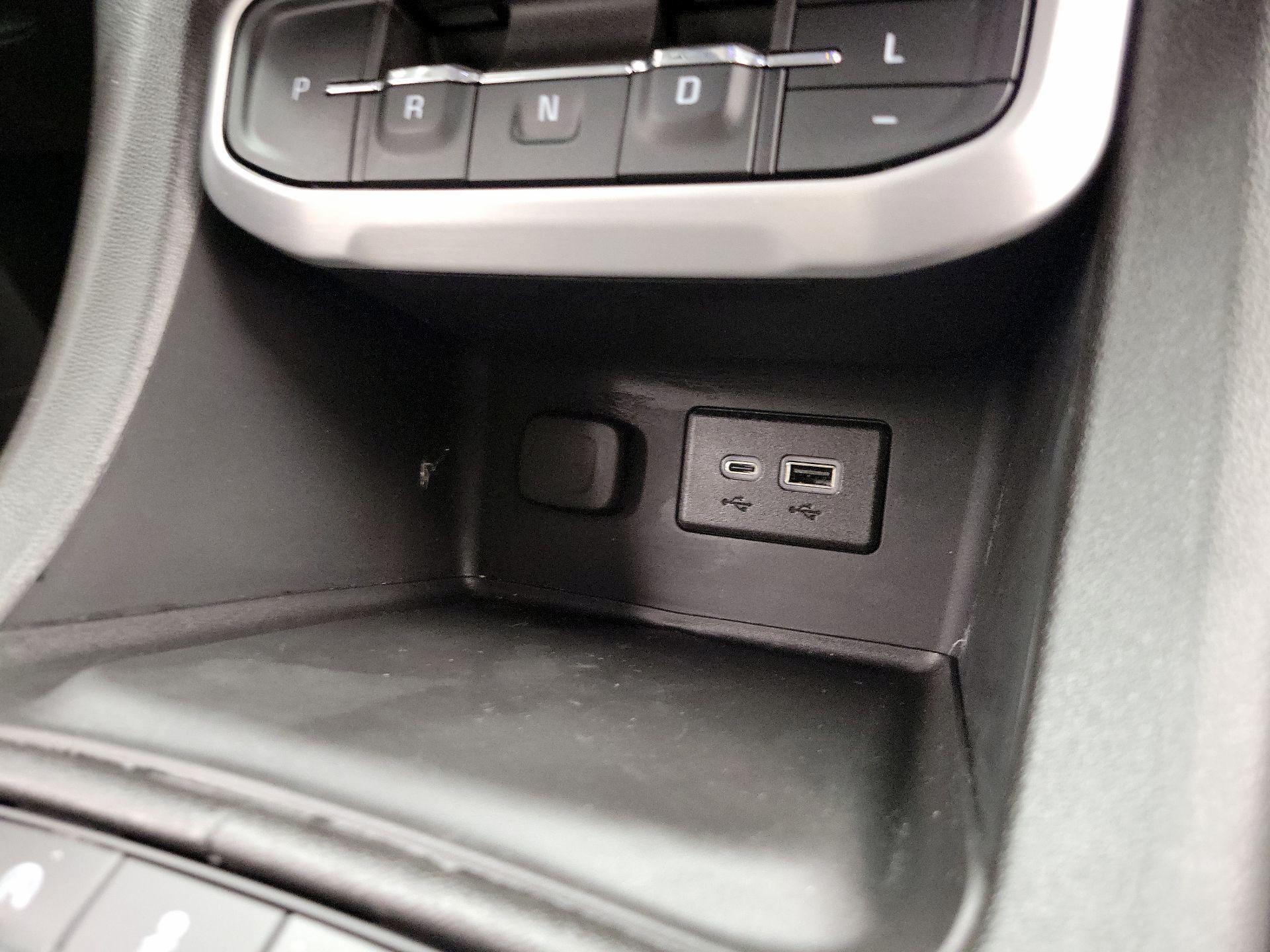 Thumbnail: 2023 GMC Acadia - 18