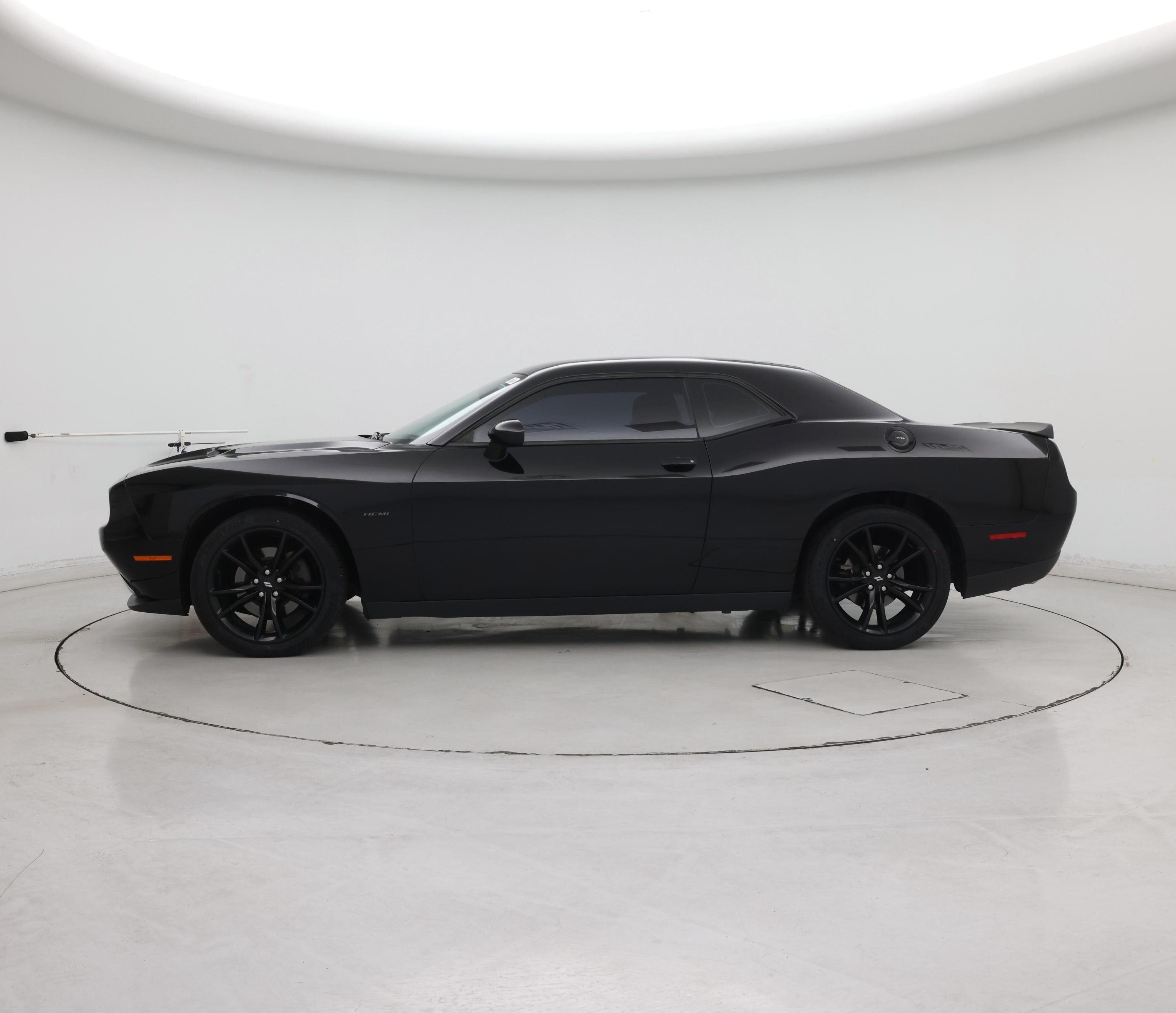 Thumbnail: 2018 Dodge Challenger - 3