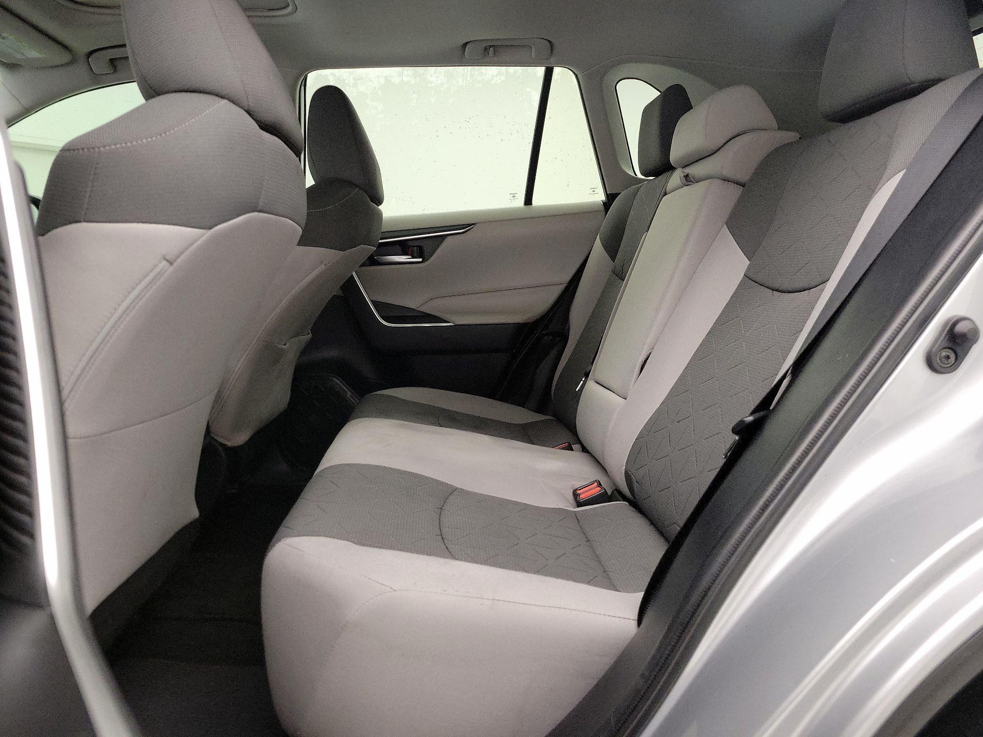 Thumbnail: 2020 Toyota RAV4 - 20