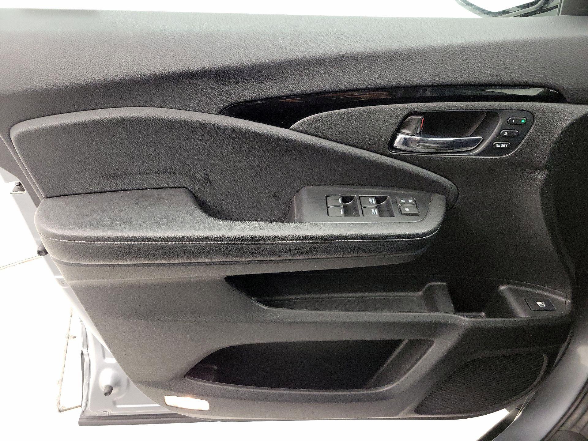 Thumbnail: 2020 Honda Ridgeline - 12