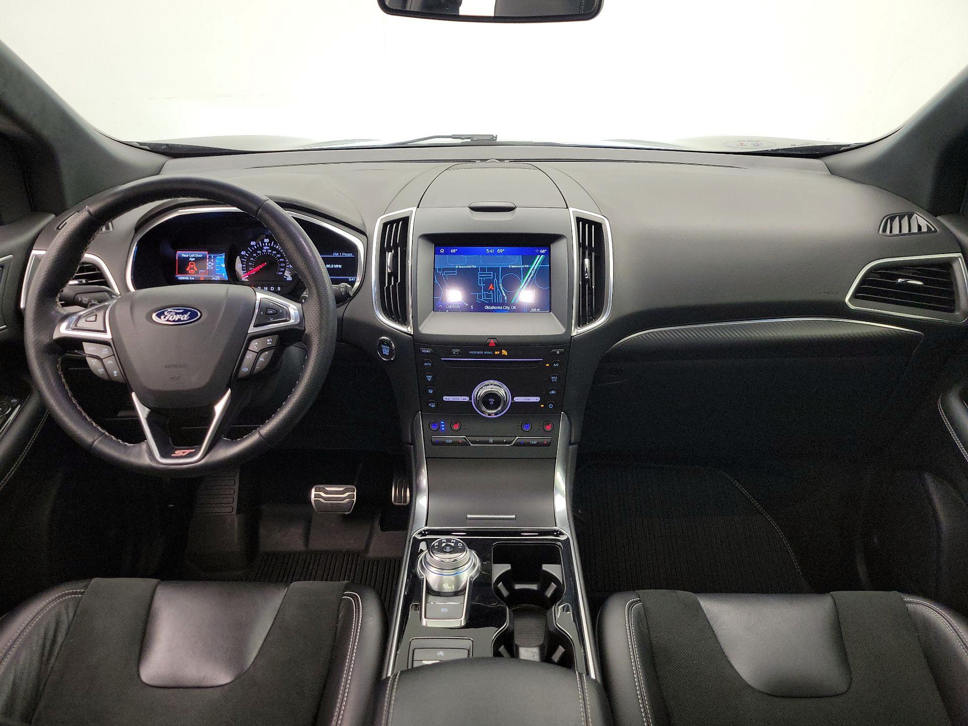 Thumbnail: 2019 Ford Edge - 9