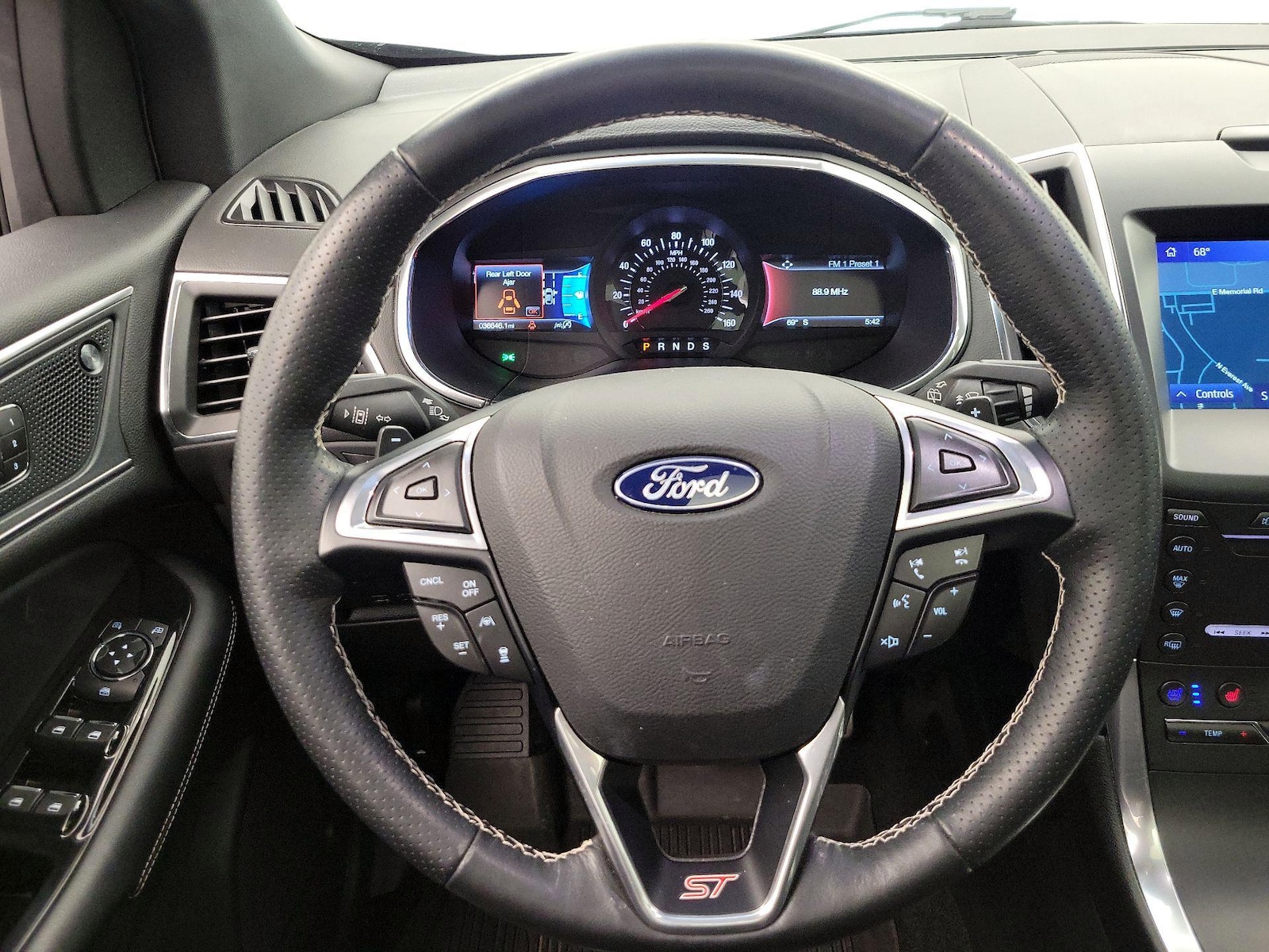 2019 Ford Edge ST - Photo 11