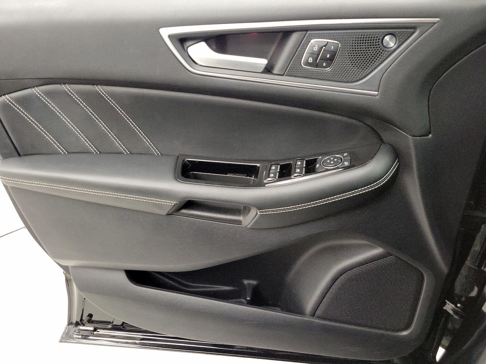 2019 Ford Edge ST - Photo 13
