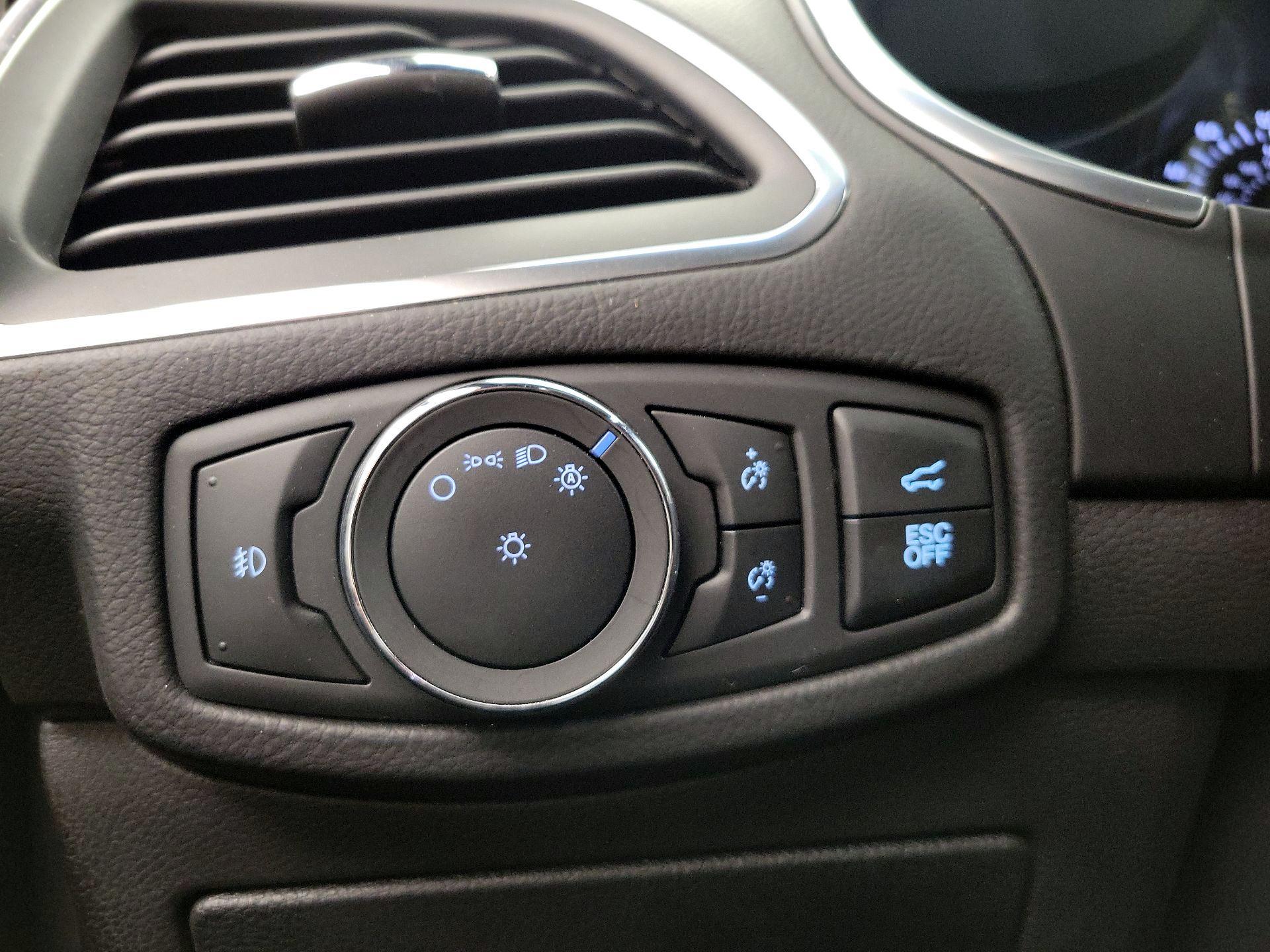 Thumbnail: 2019 Ford Edge - 13