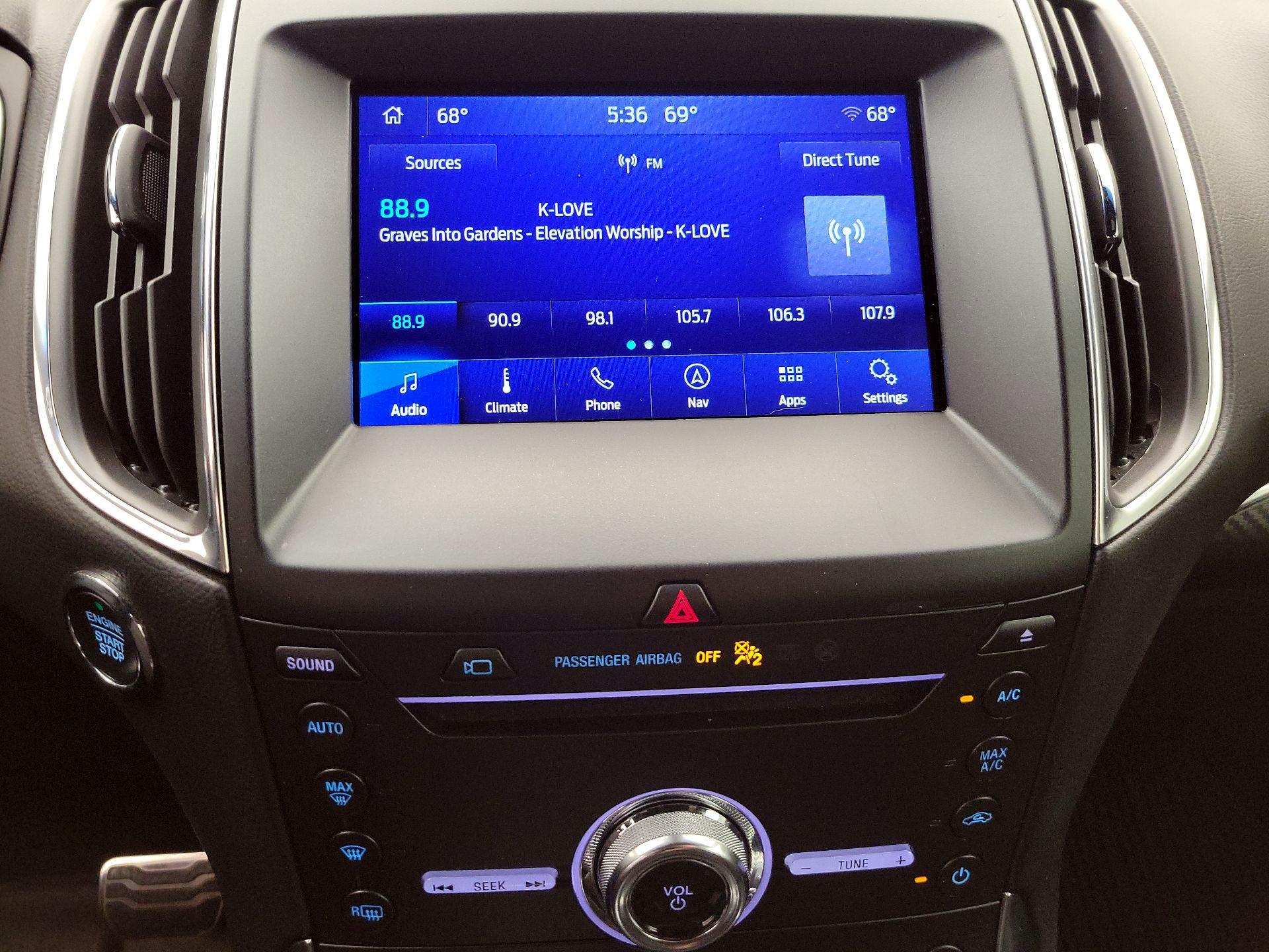 Thumbnail: 2019 Ford Edge - 16