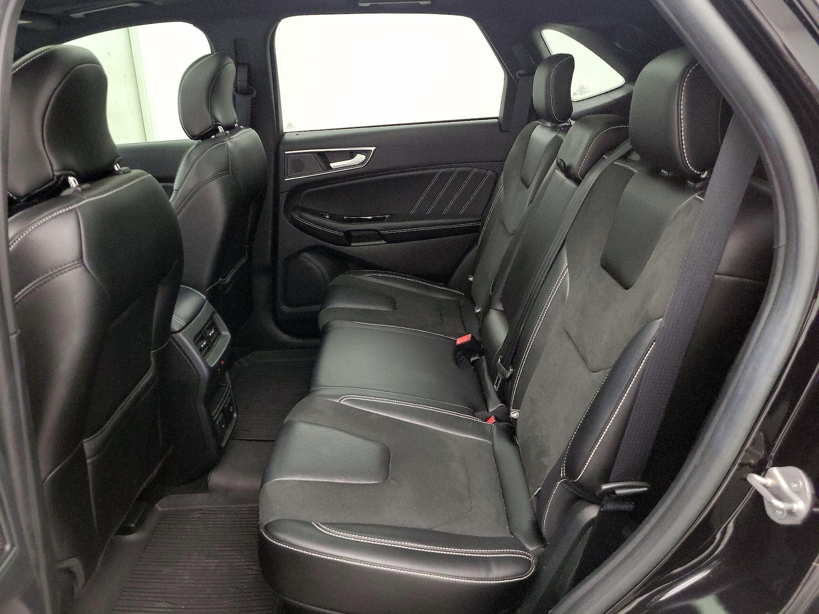 2019 Ford Edge ST - Photo 22