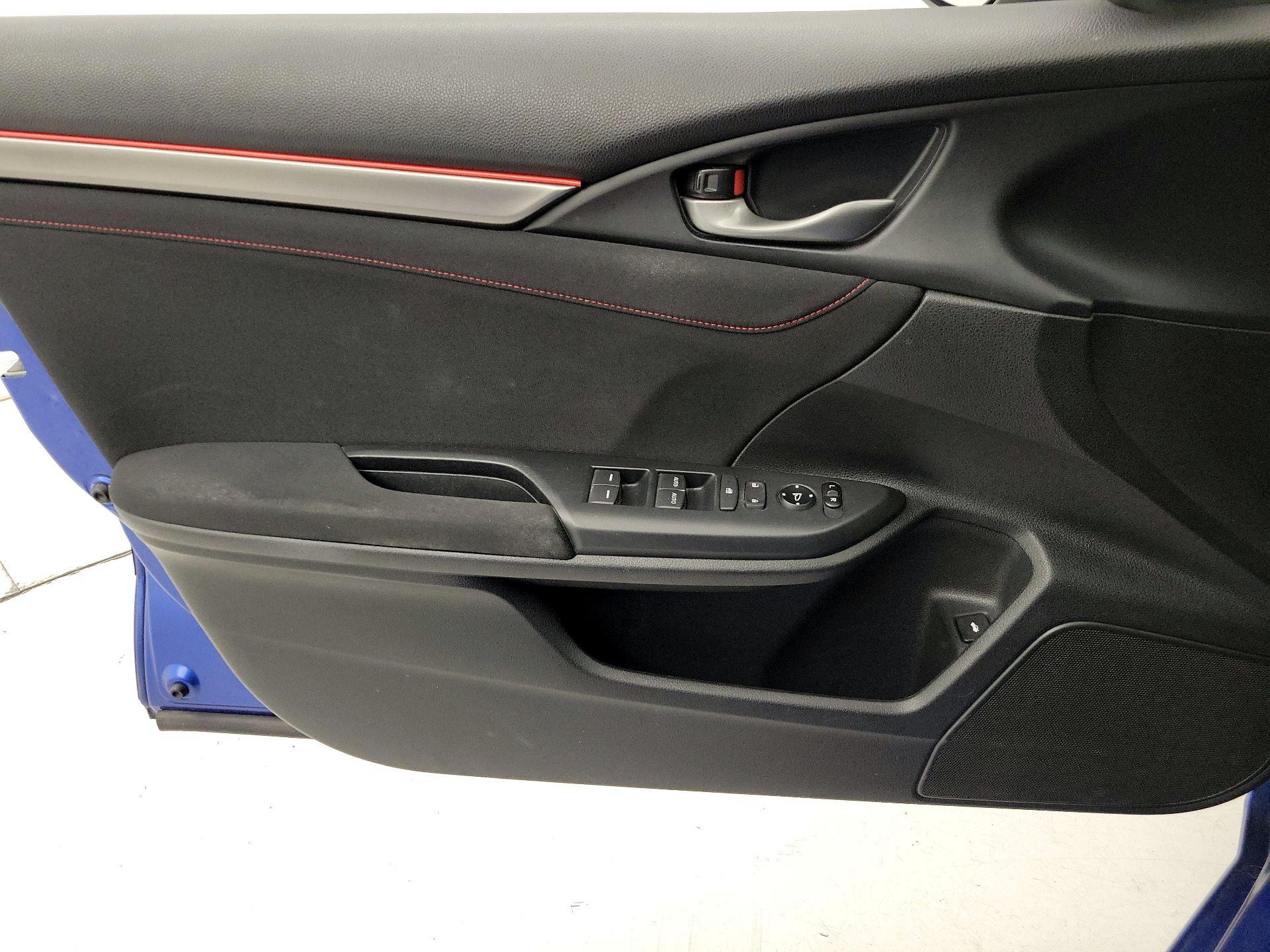 Thumbnail: 2017 Honda Civic - 12