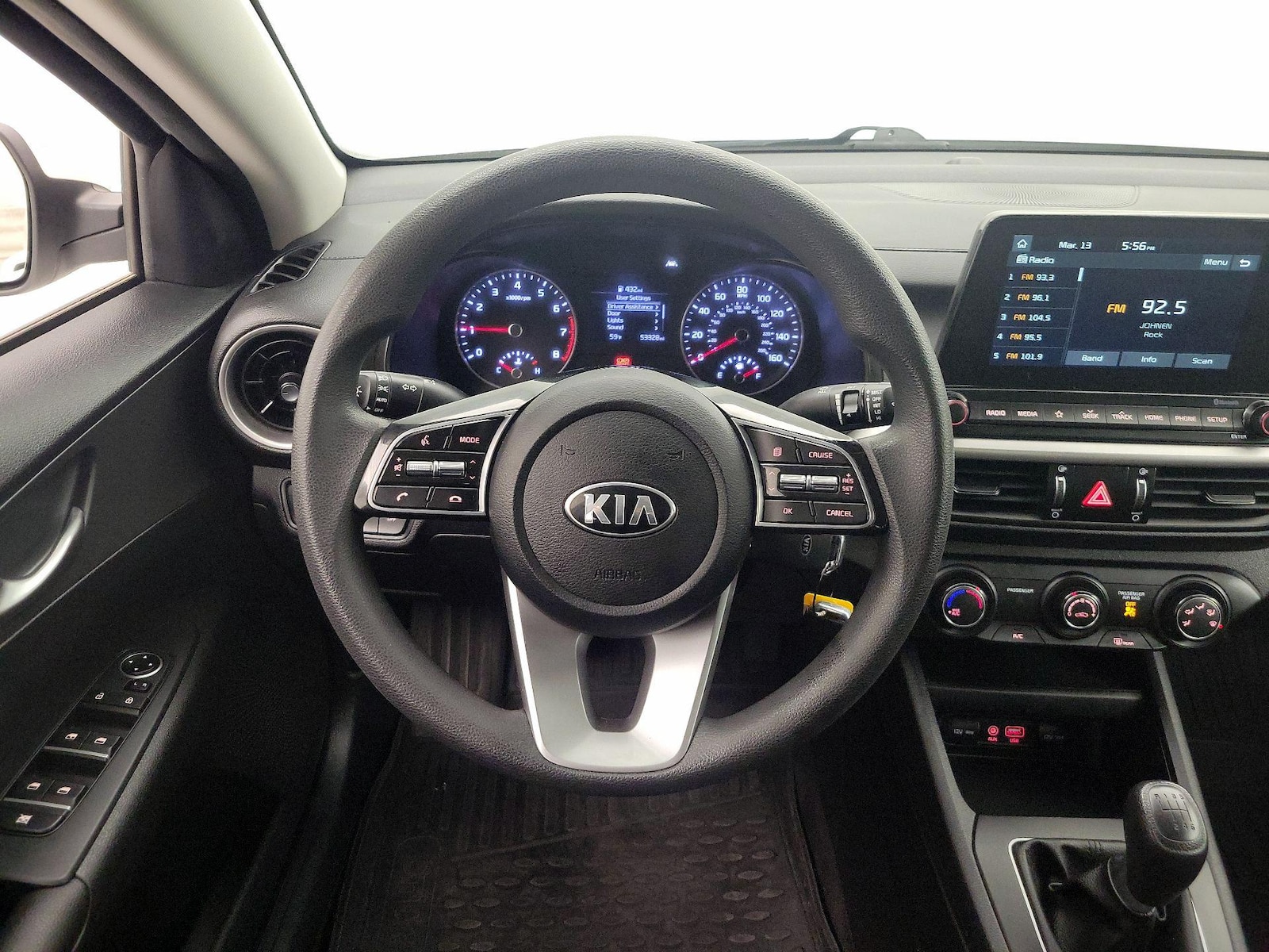 2021 Kia Forte FE - Photo 11