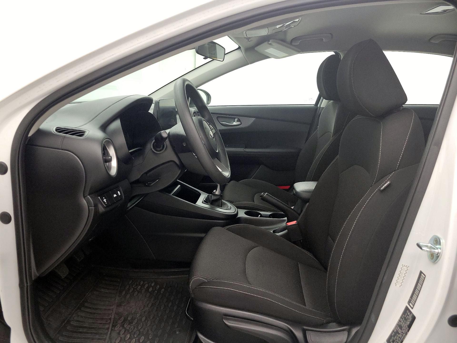 Thumbnail: 2021 Kia Forte - 11