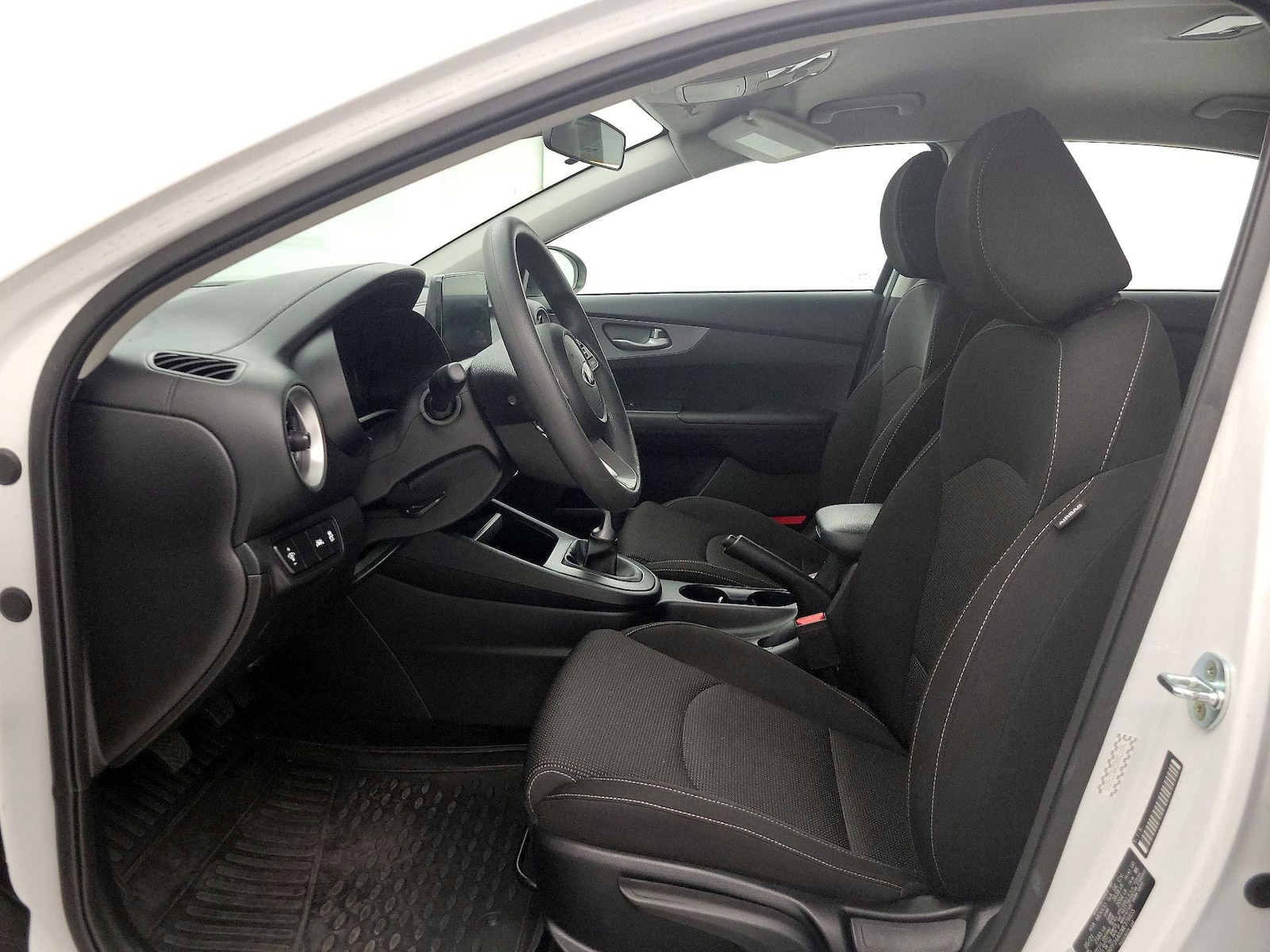 2021 Kia Forte FE - Photo 12