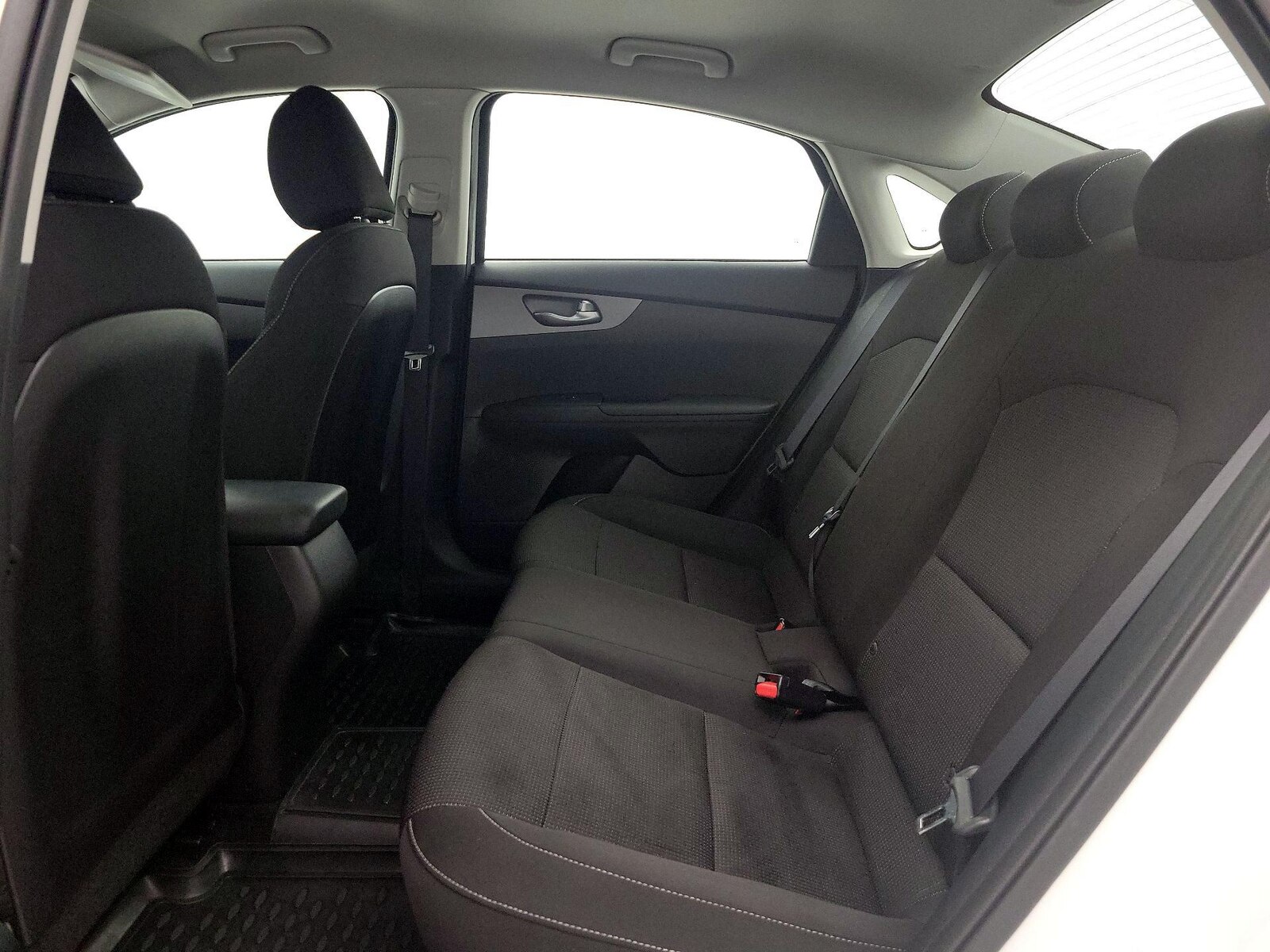 2021 Kia Forte FE - Photo 20
